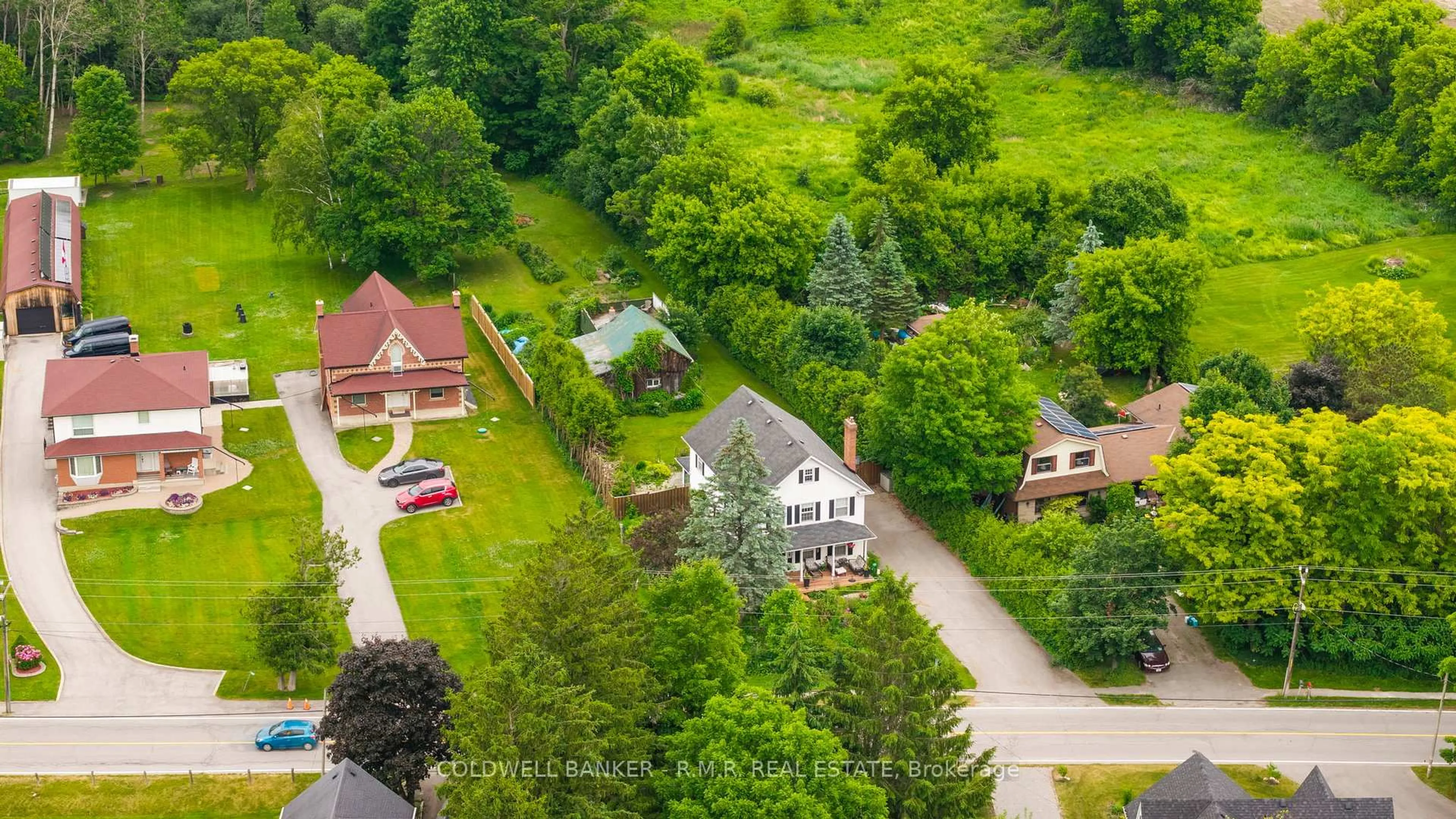 A pic from outside/outdoor area/front of a property/back of a property/a pic from drone, street for 5249 Old Brock Rd, Pickering Ontario L1Y 1A1