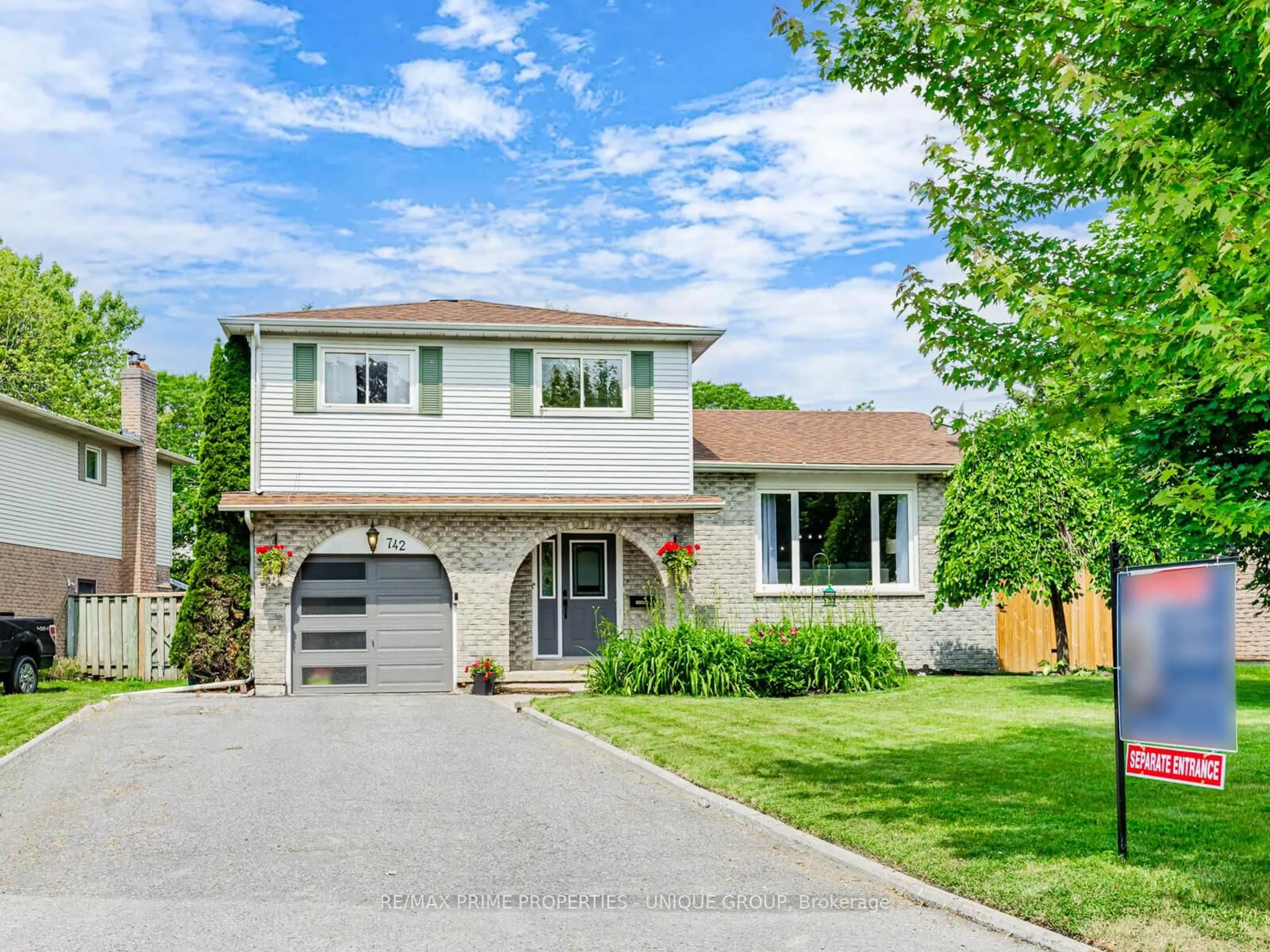Home with brick exterior material, street for 742 Greenbriar Dr, Oshawa Ontario L1G 7J6