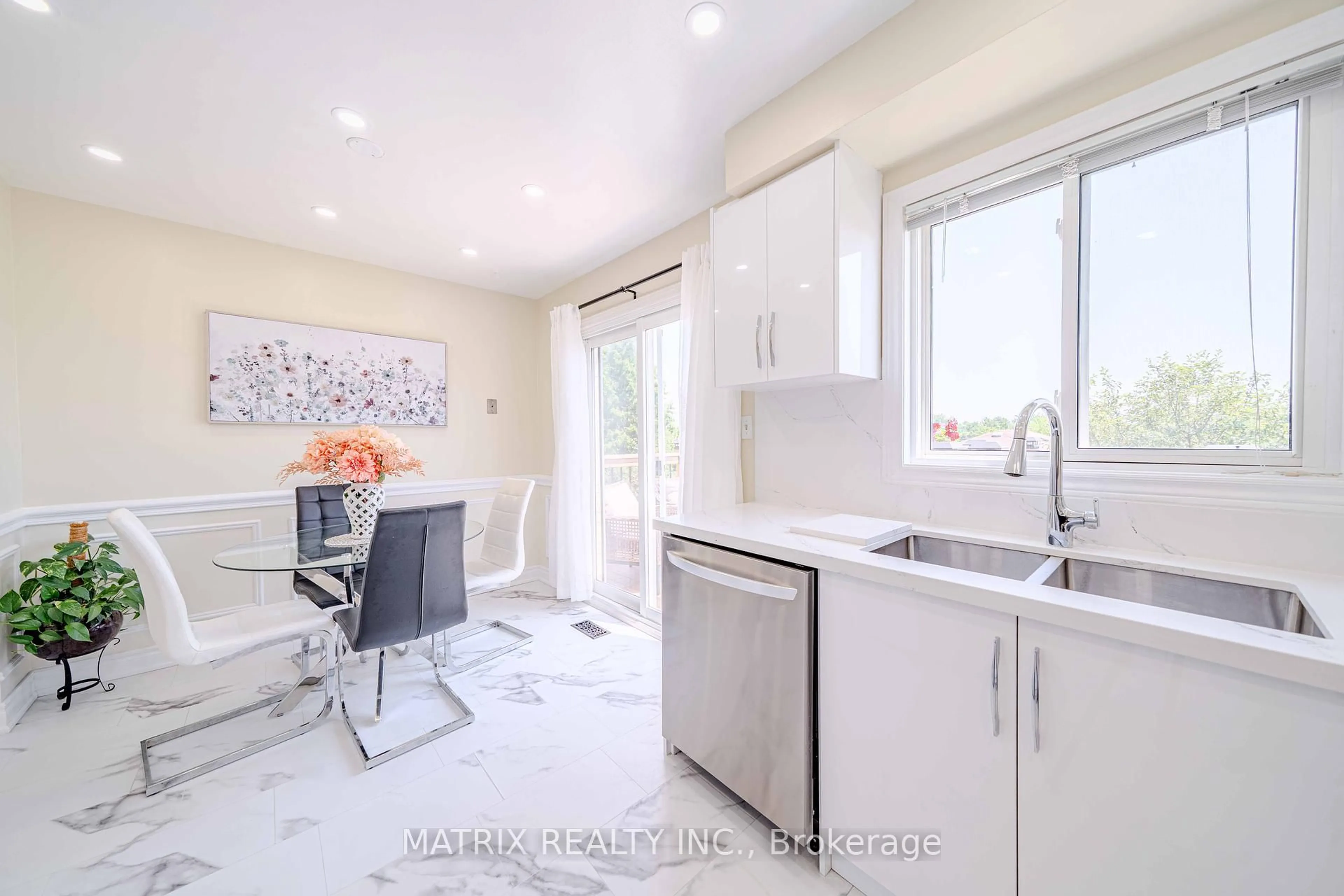 Unknown for 2151 Denby Dr, Pickering Ontario L1X 1Z4