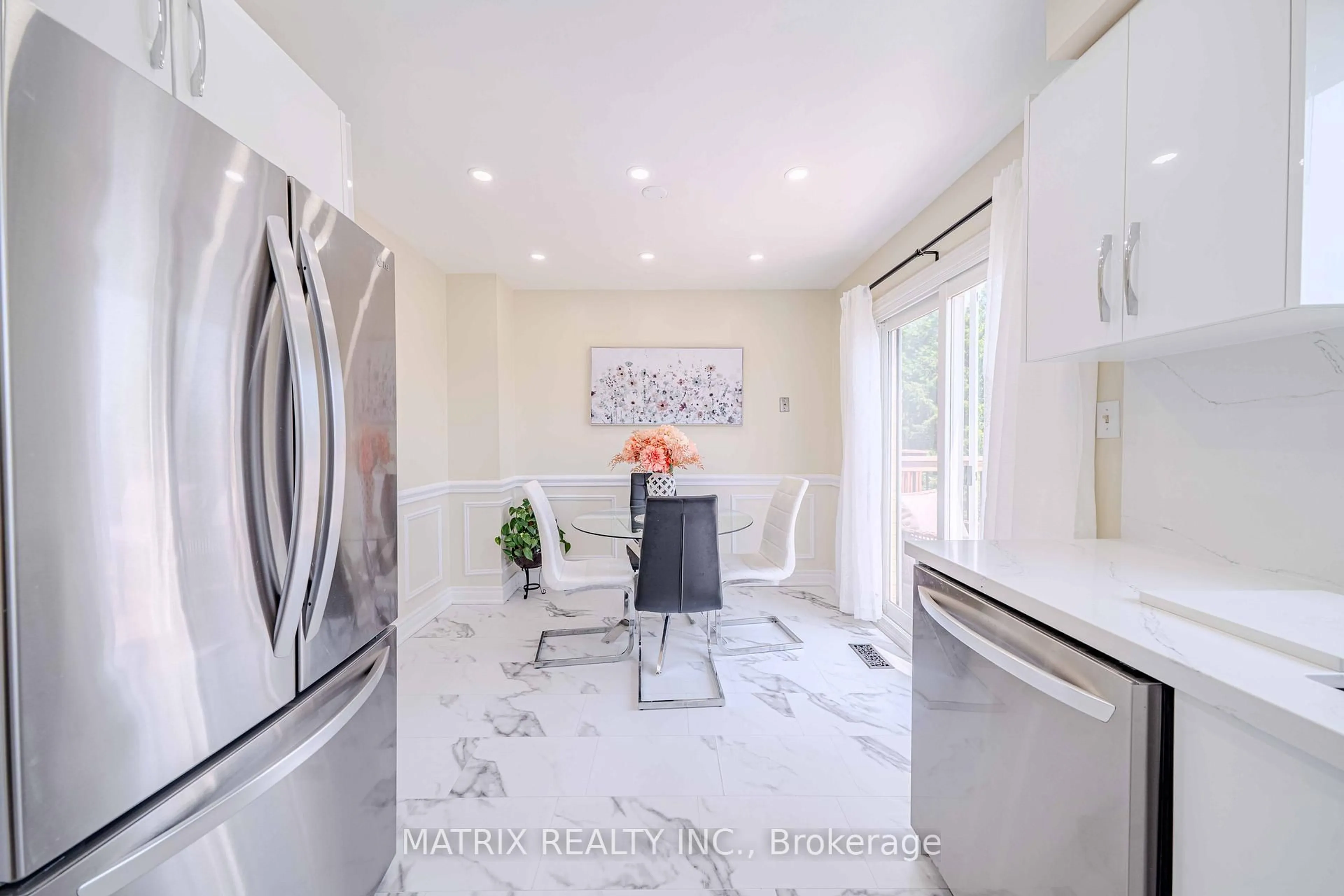 Contemporary bathroom, ceramic/tile floor for 2151 Denby Dr, Pickering Ontario L1X 1Z4
