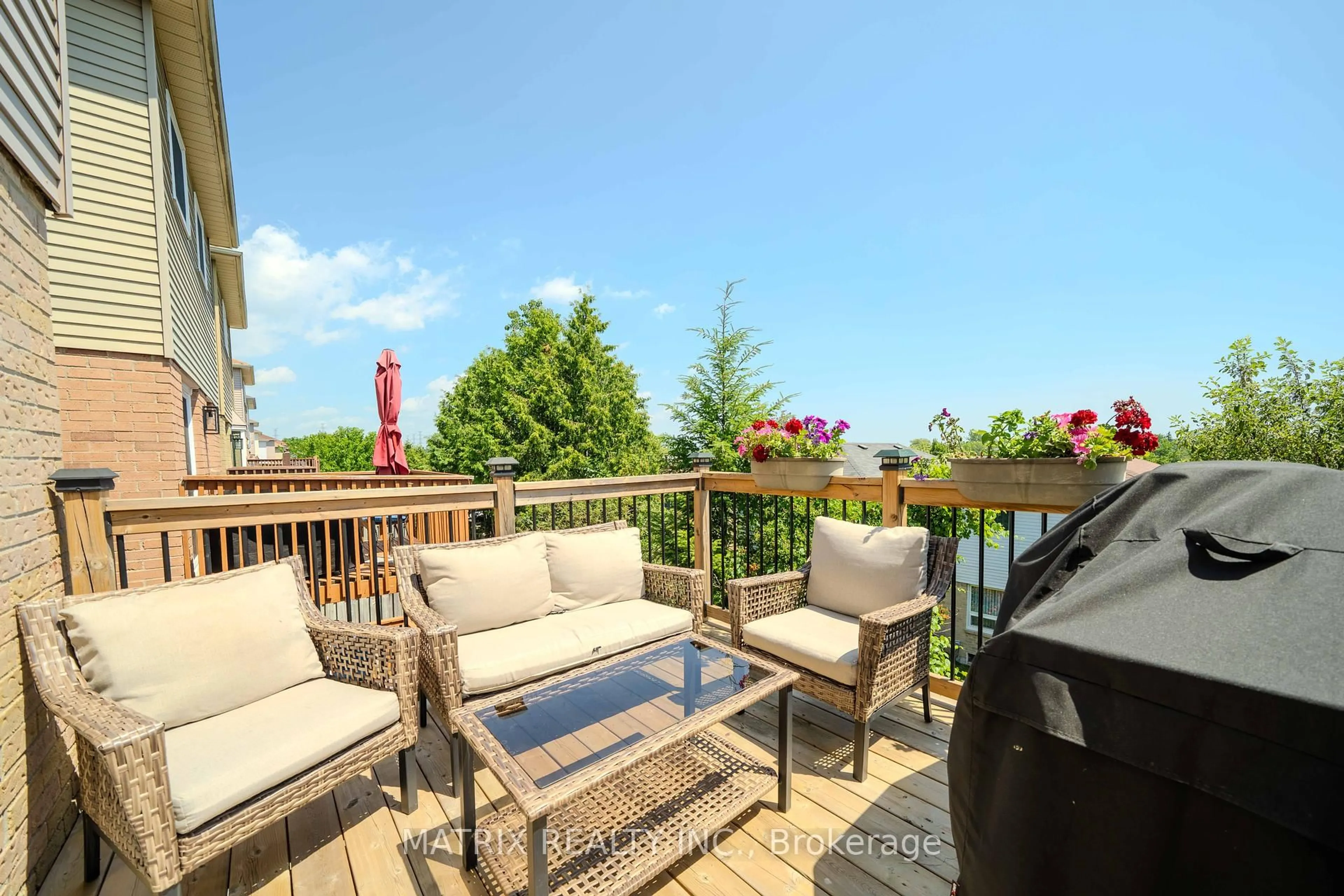 Patio, water/lake/river/ocean view for 2151 Denby Dr, Pickering Ontario L1X 1Z4