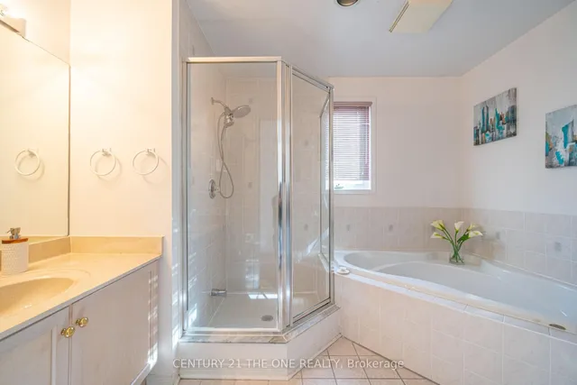 Additional image 10 of 28 Rosebank Dr Unit 1102