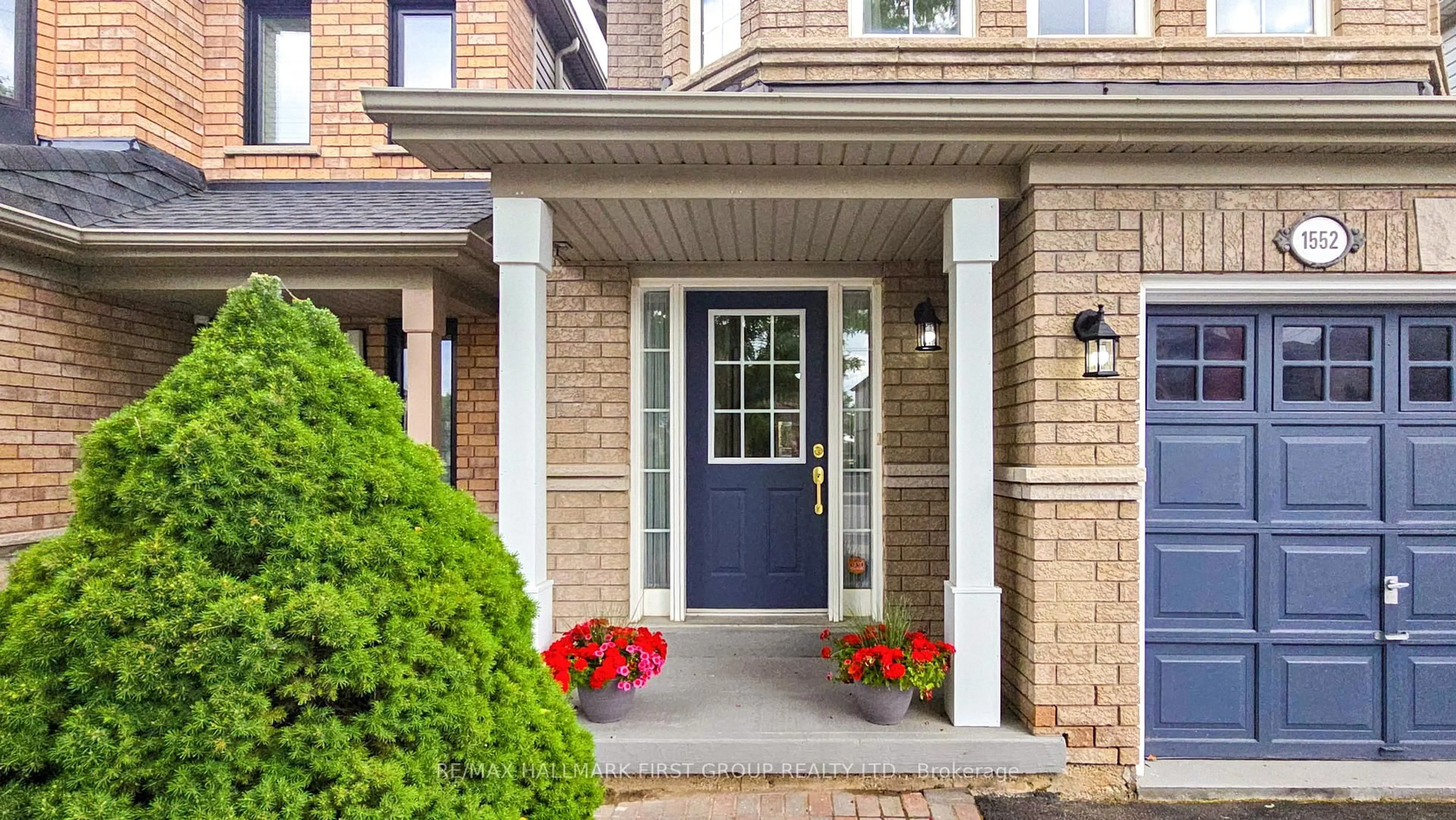 Home with brick exterior material, street for 1552 Avonmore Sq, Pickering Ontario L1V 7H5