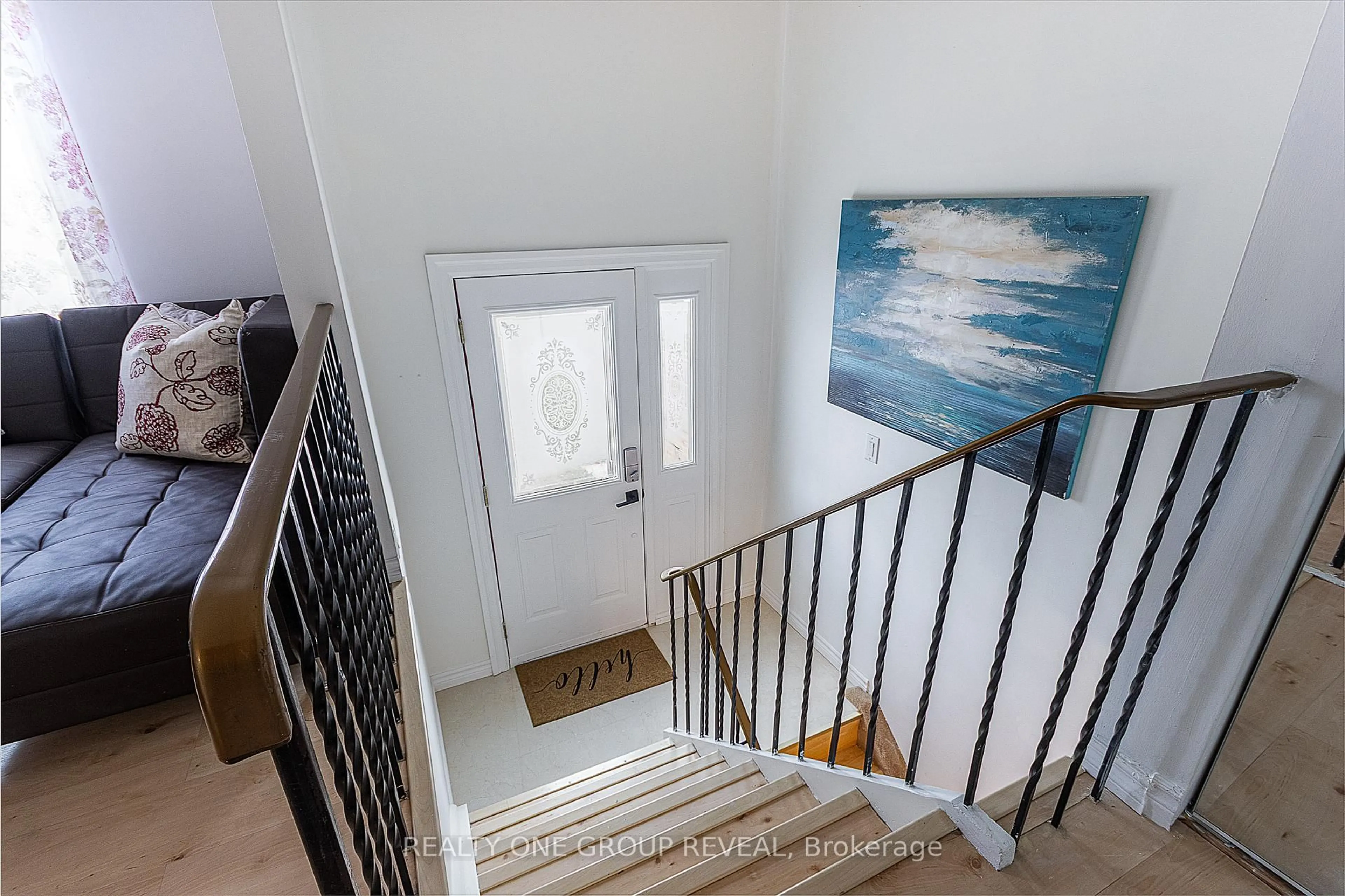 Unknown for 822 Kilkenny Crt, Oshawa Ontario L1J 7B7