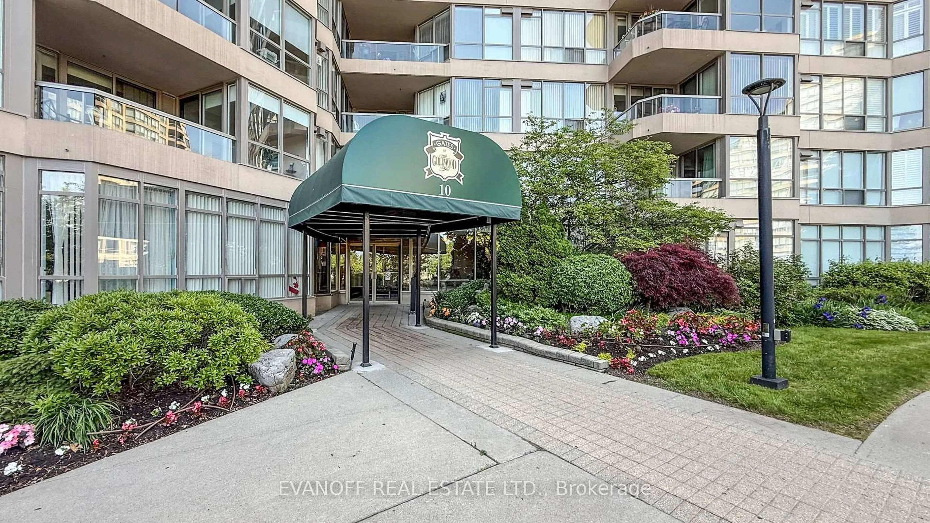 Indoor foyer for 10 Guildwood Pkwy #225, Toronto Ontario M1E 5B5