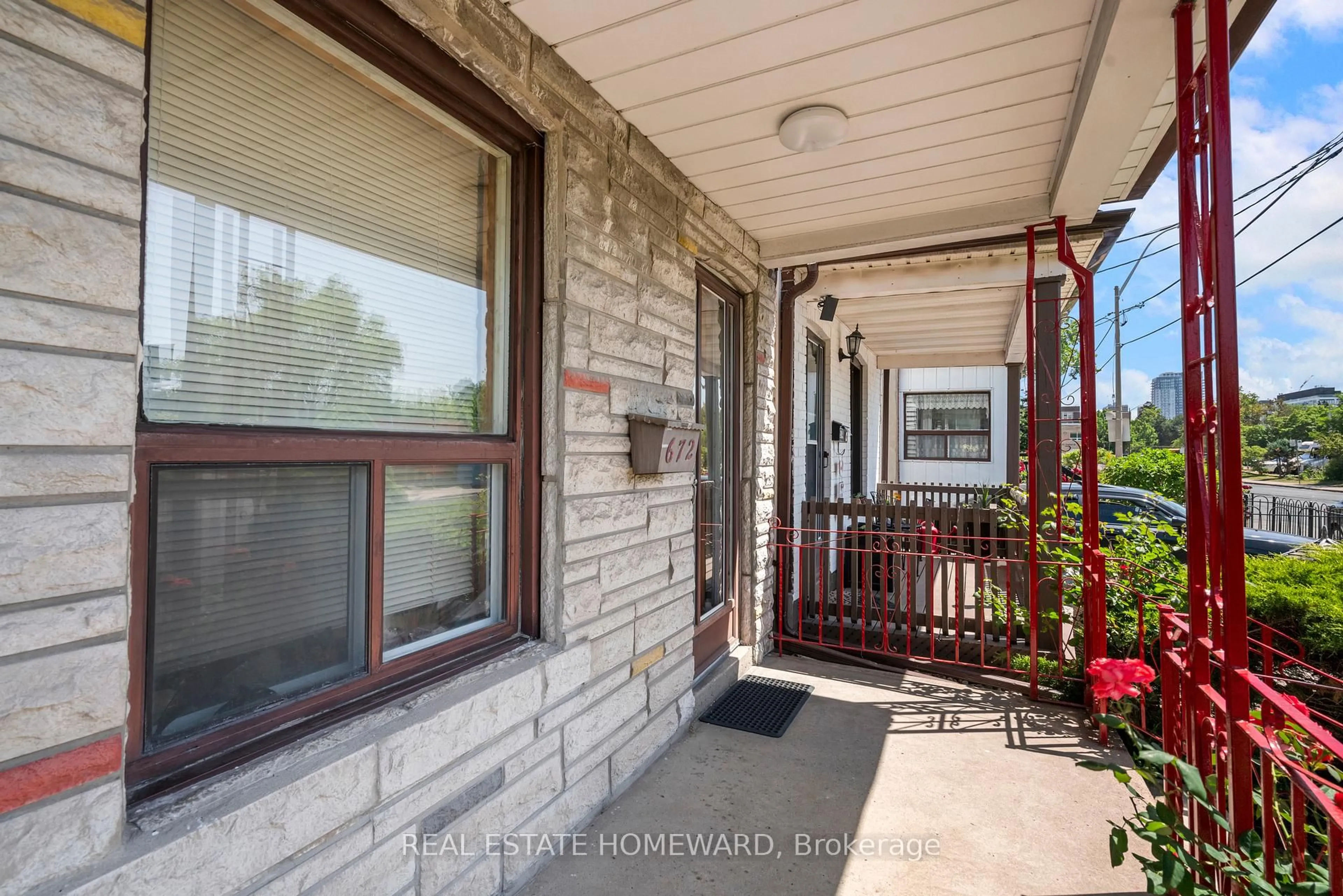 Unknown for 672 Strathmore Blvd, Toronto Ontario M4C 1P2