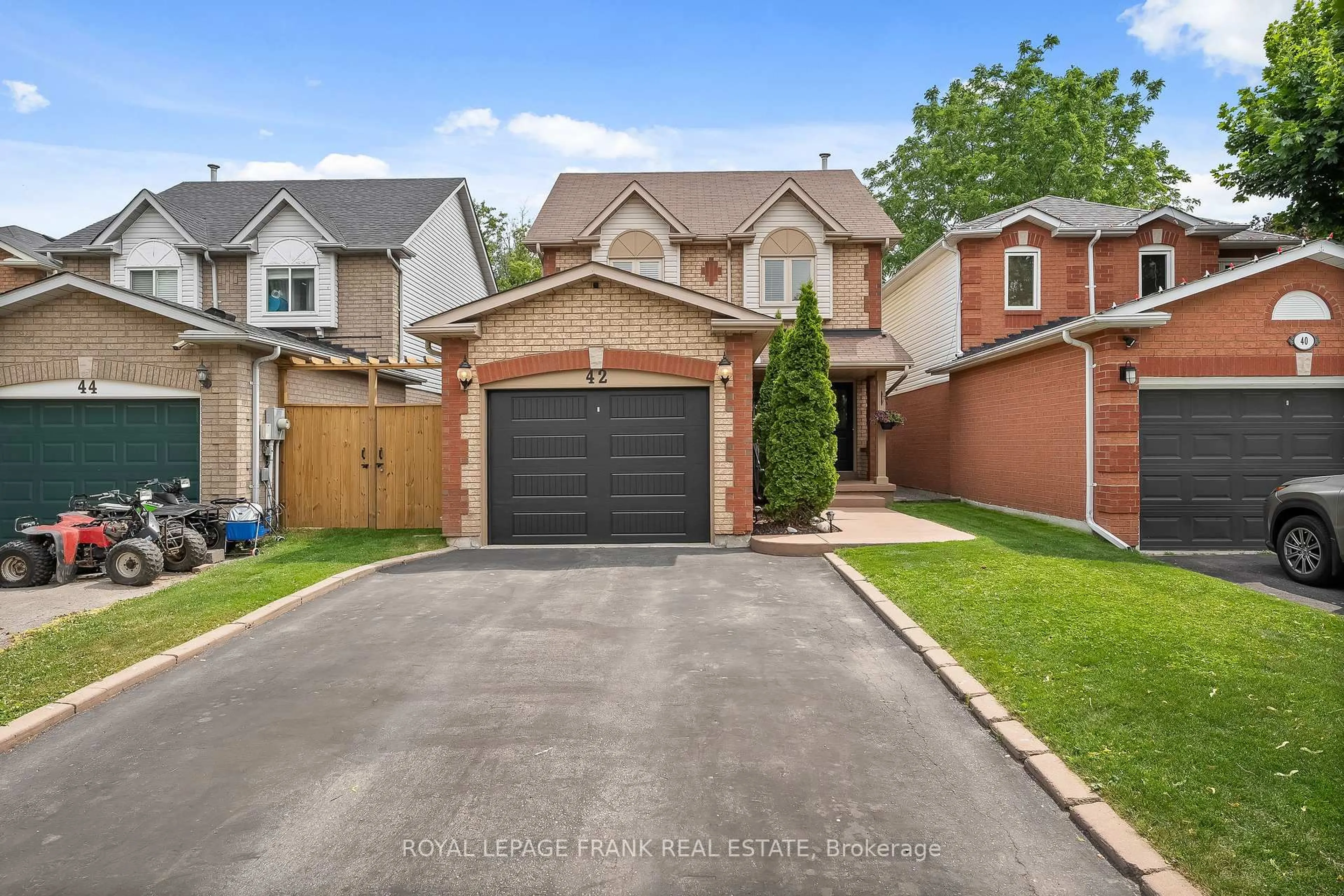 Unknown for 42 Mann St, Clarington Ontario L1C 2H5