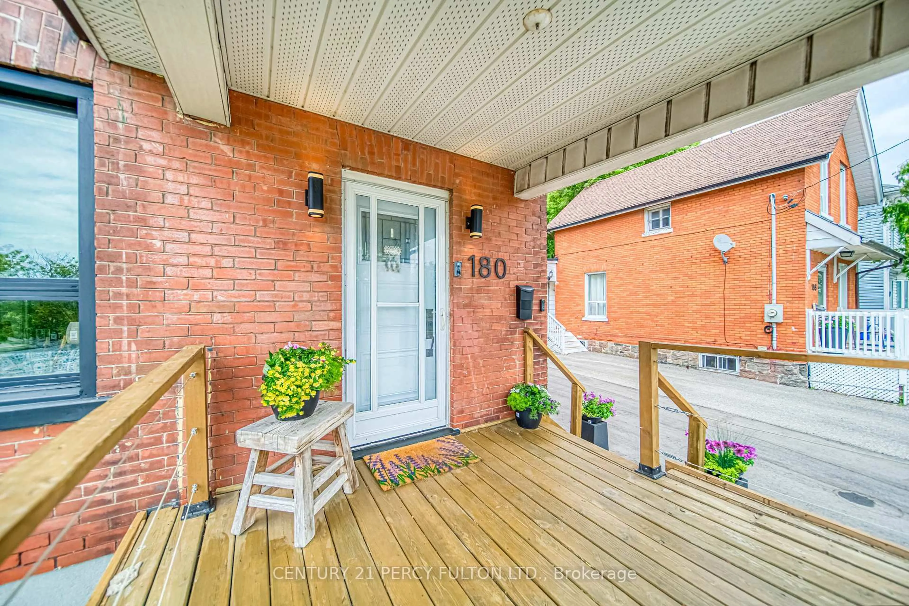 Unknown for 180 Bruce St, Oshawa Ontario L1H 1R3