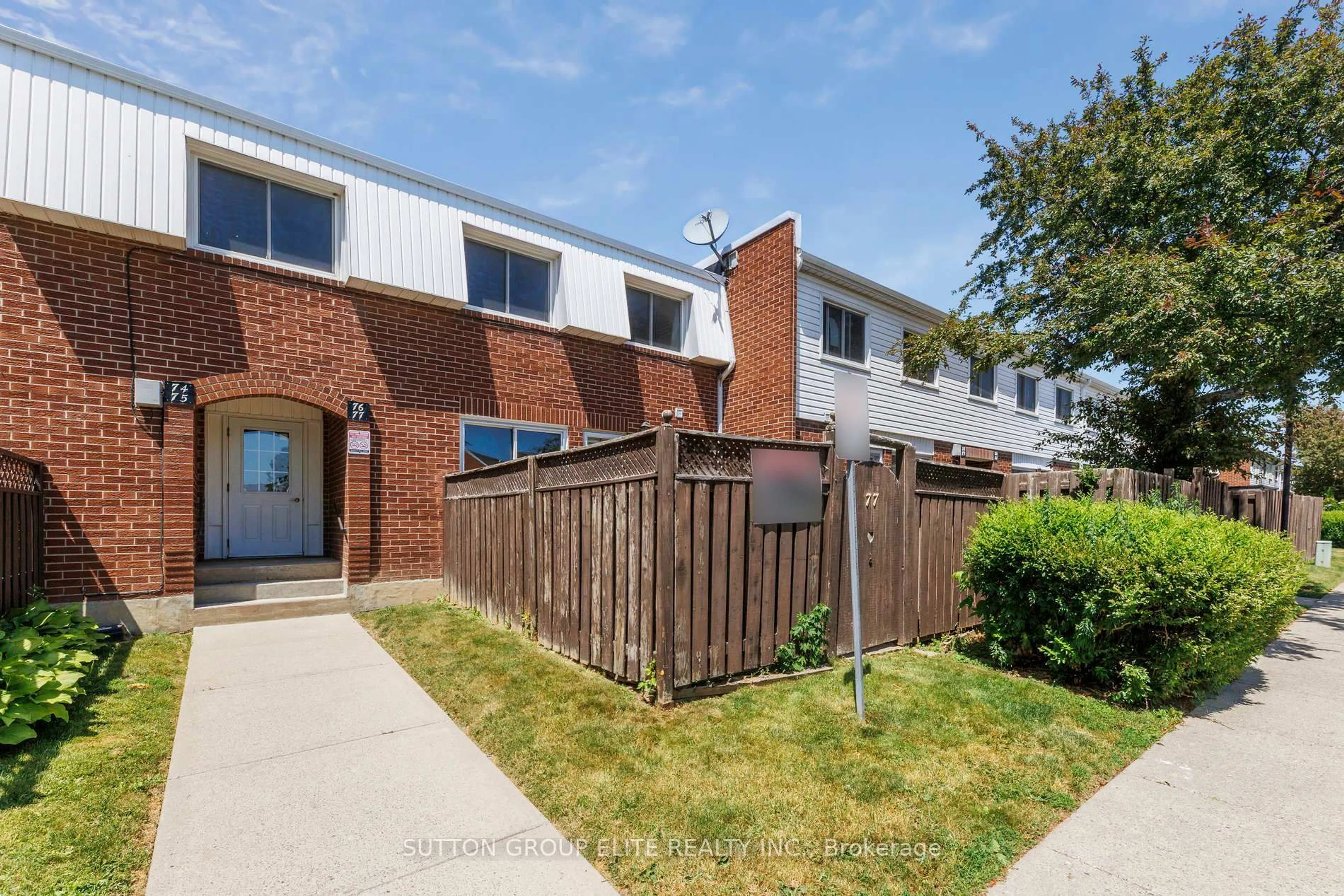 A pic from outside/outdoor area/front of a property/back of a property/a pic from drone, street for 1010 Glen St #77, Oshawa Ontario L1J 6J2