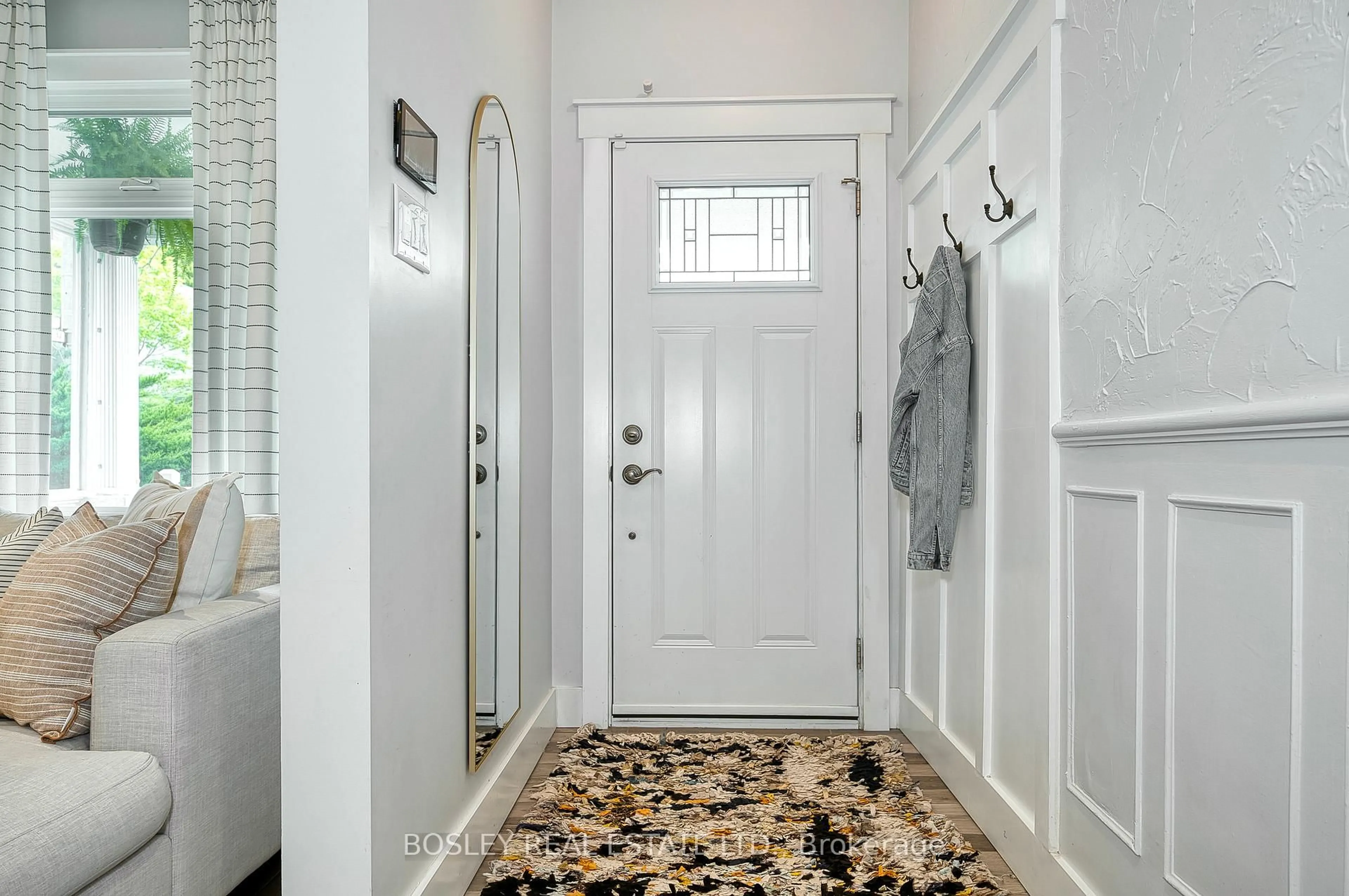 Indoor entryway for 76 Boultbee Ave, Toronto Ontario M4J 1B1
