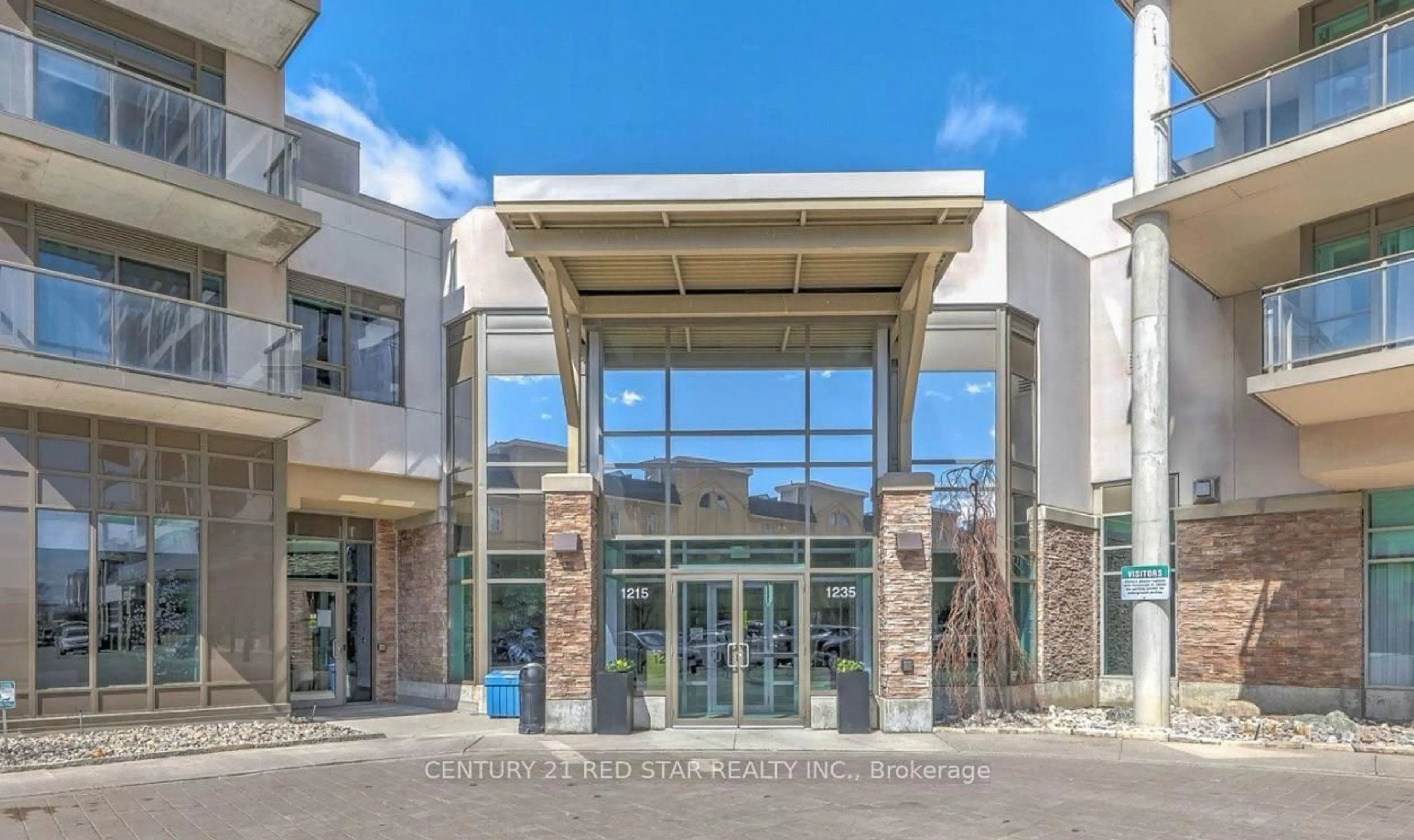 Indoor foyer for 1235 Bayly St #1113, Pickering Ontario L1W 1L7
