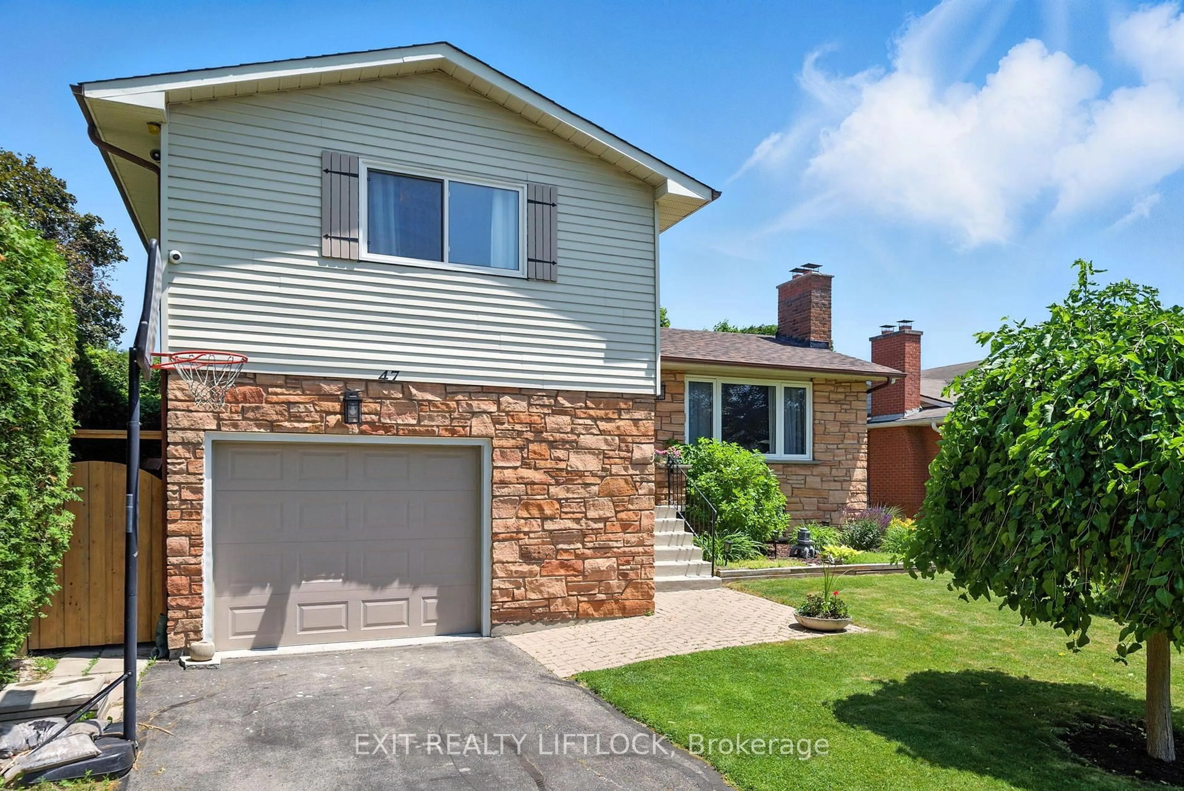 Home with brick exterior material, street for 47 Martindale St, Oshawa Ontario L1H 6W7