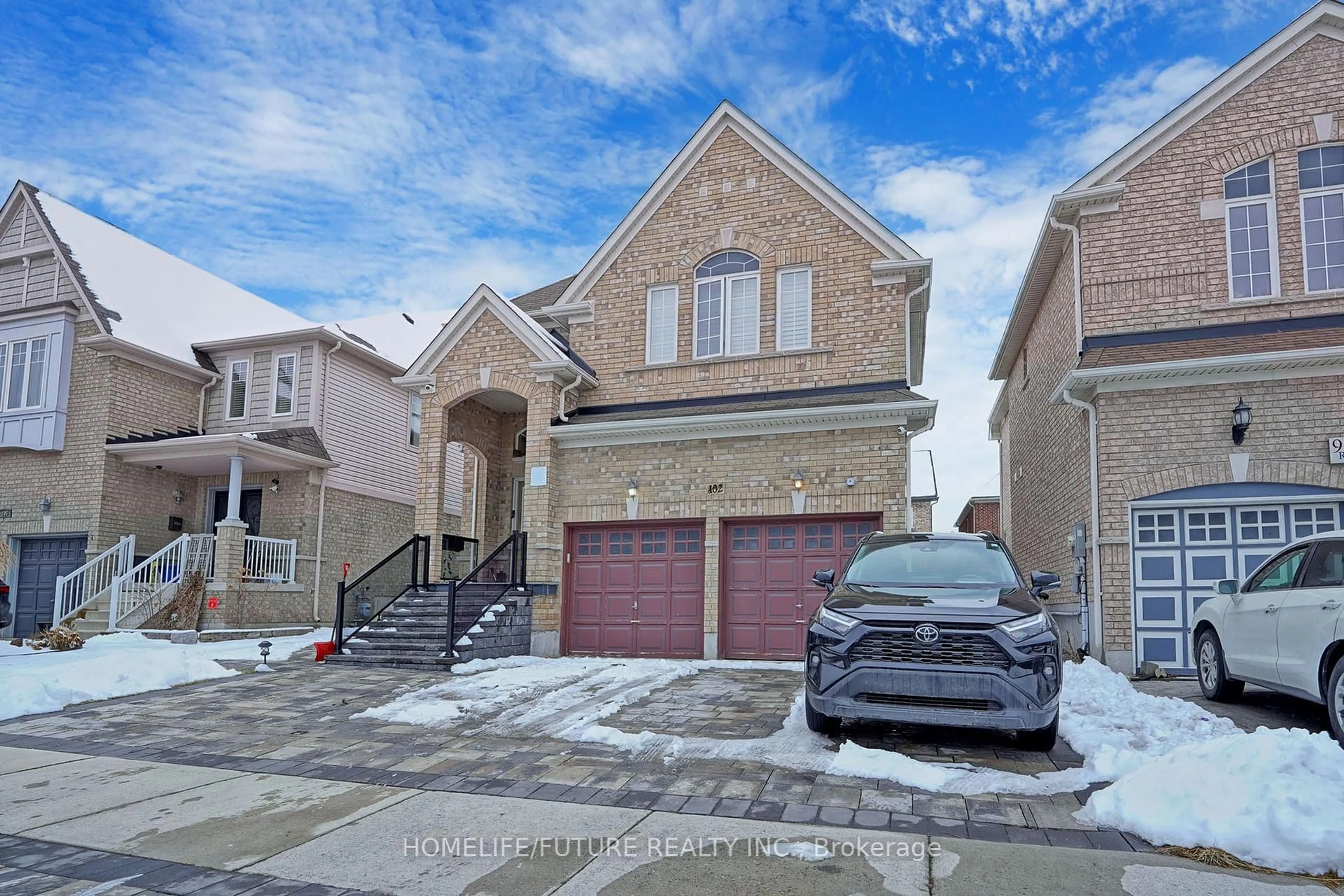 Unknown for 102 Remmington St, Clarington Ontario L1C 0J8