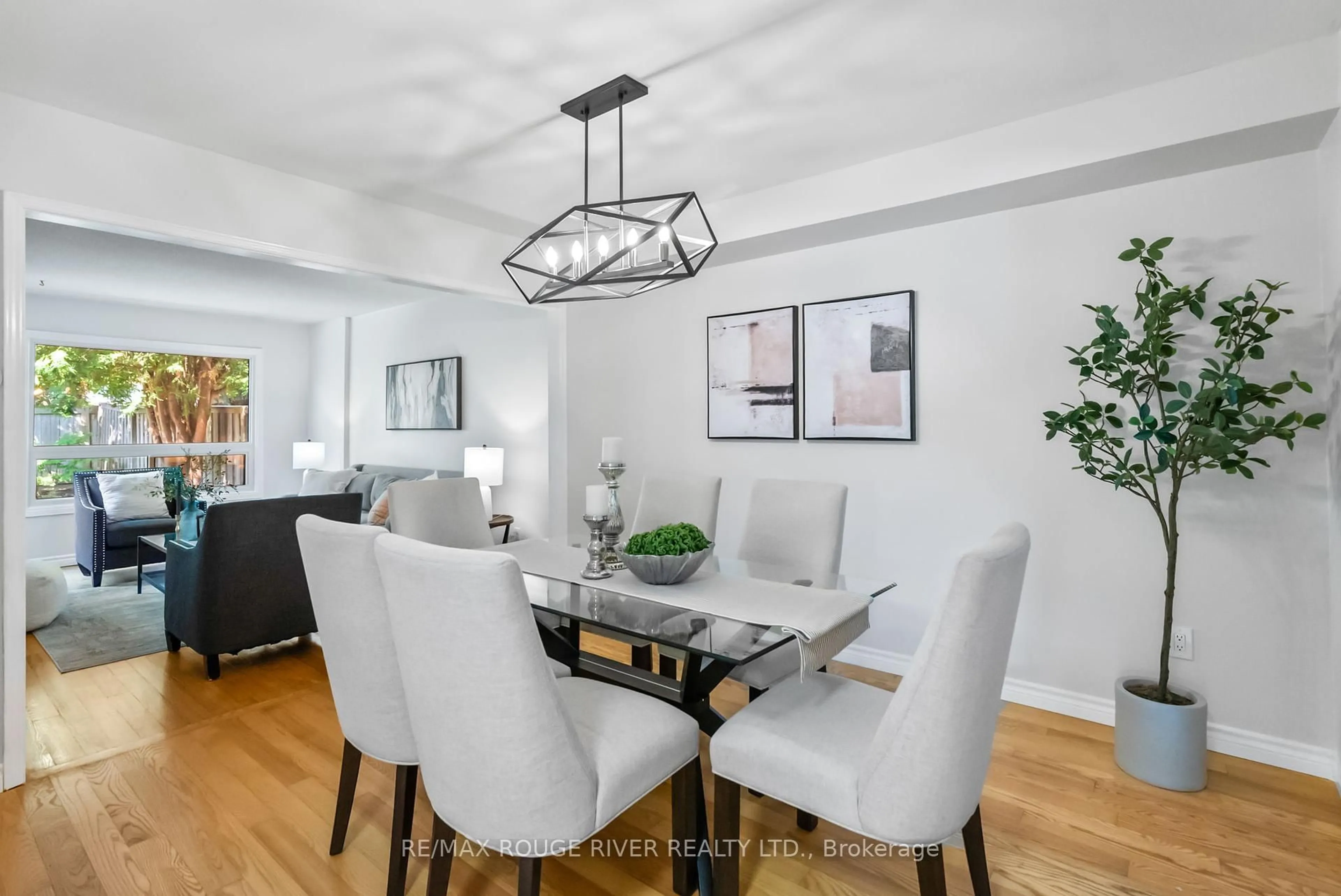 Dining room, unknown for 4 Heaver Dr, Whitby Ontario L1N 8X2