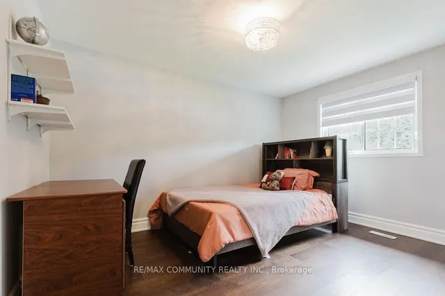 Additional property image - 42 Satchell Blvd