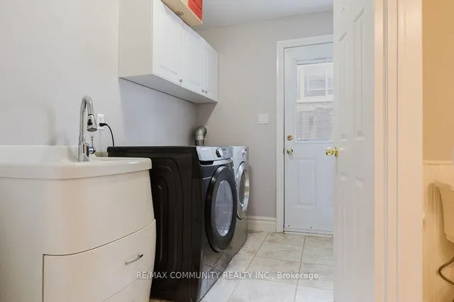 Additional property image - 42 Satchell Blvd