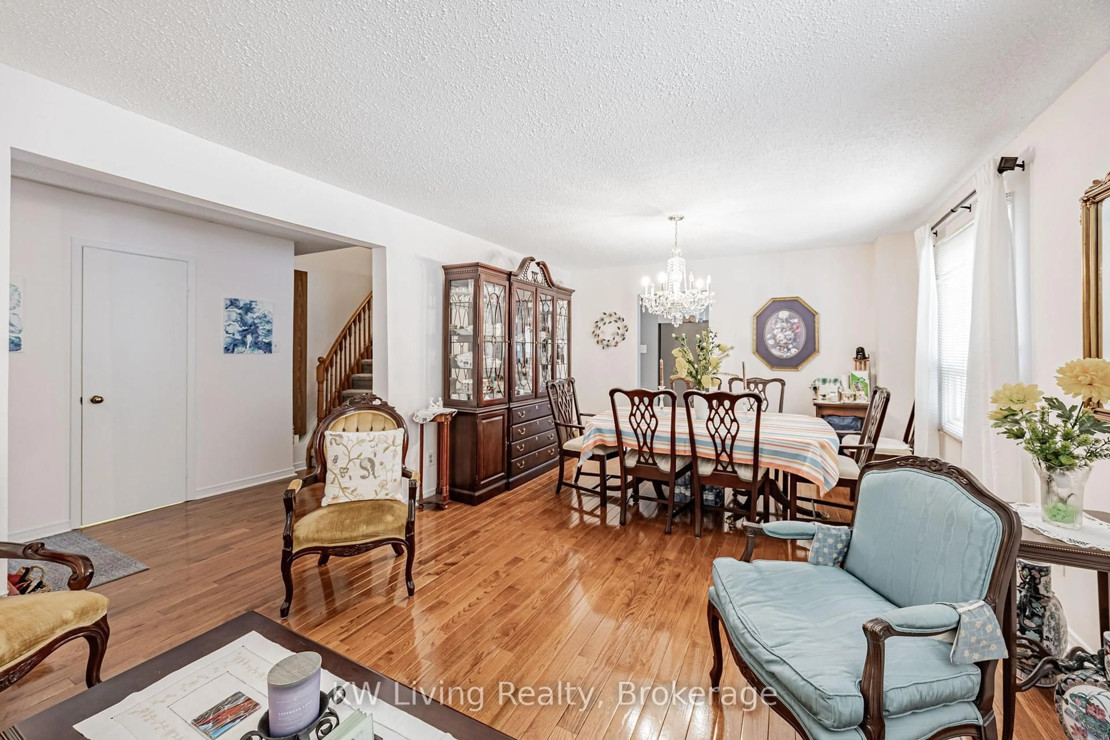 Dining room, unknown for 35 Roxanne Cres, Toronto Ontario M1V 4J5