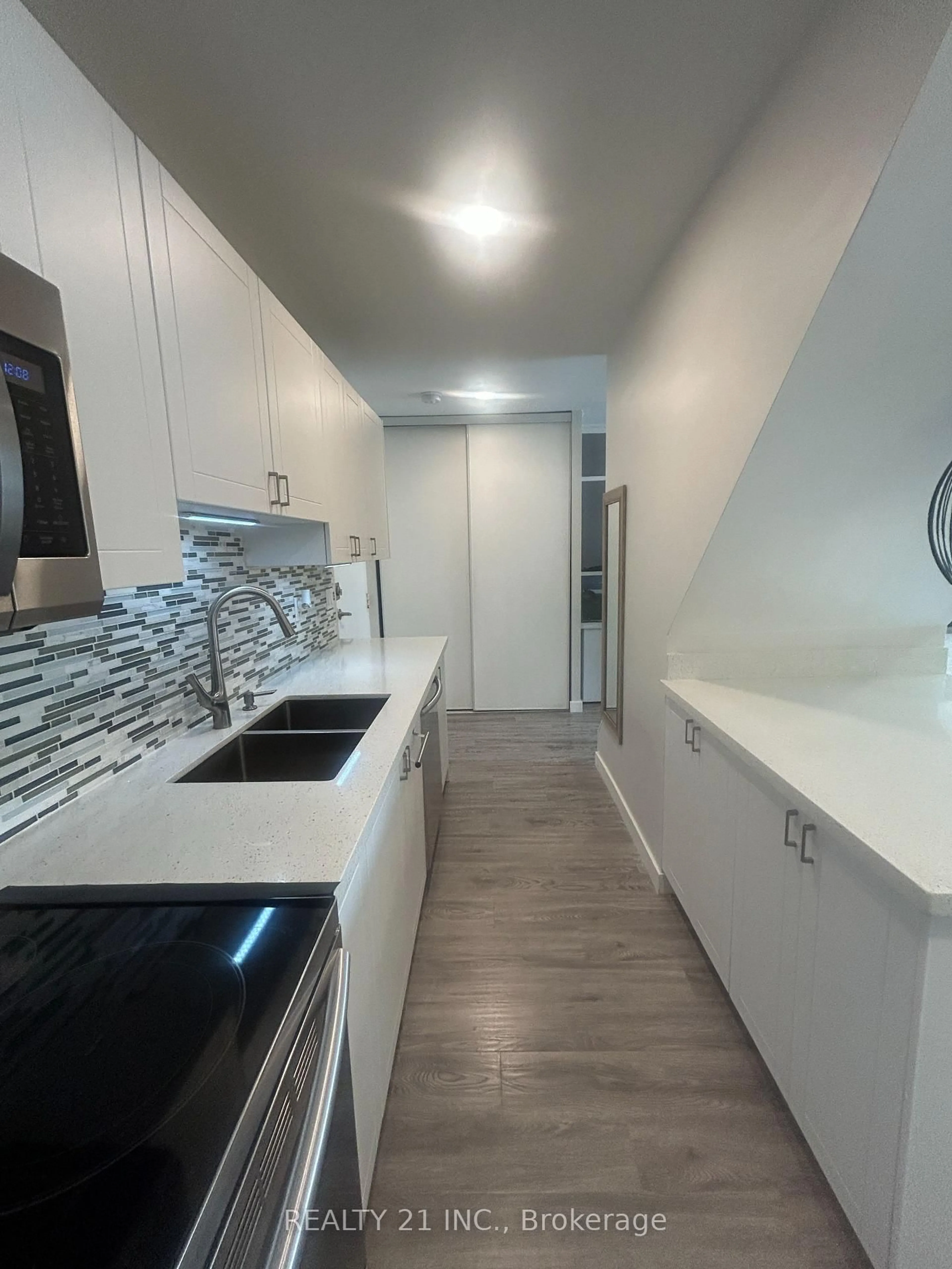 Unknown for 100 Mornelle Crt #1078, Toronto Ontario M1E 4X2