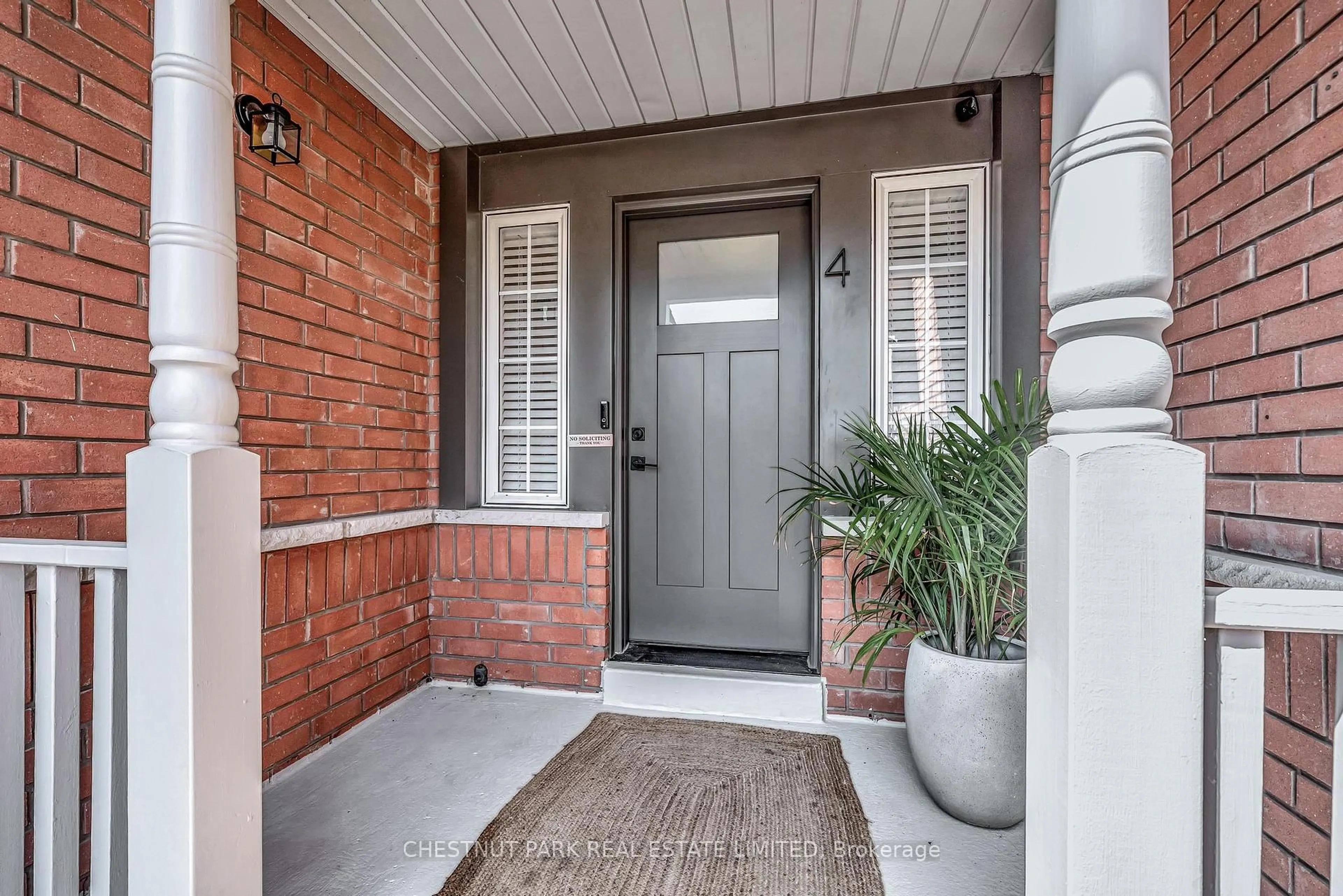 Indoor entryway for 4 Whitewater St, Whitby Ontario L1R 2S9