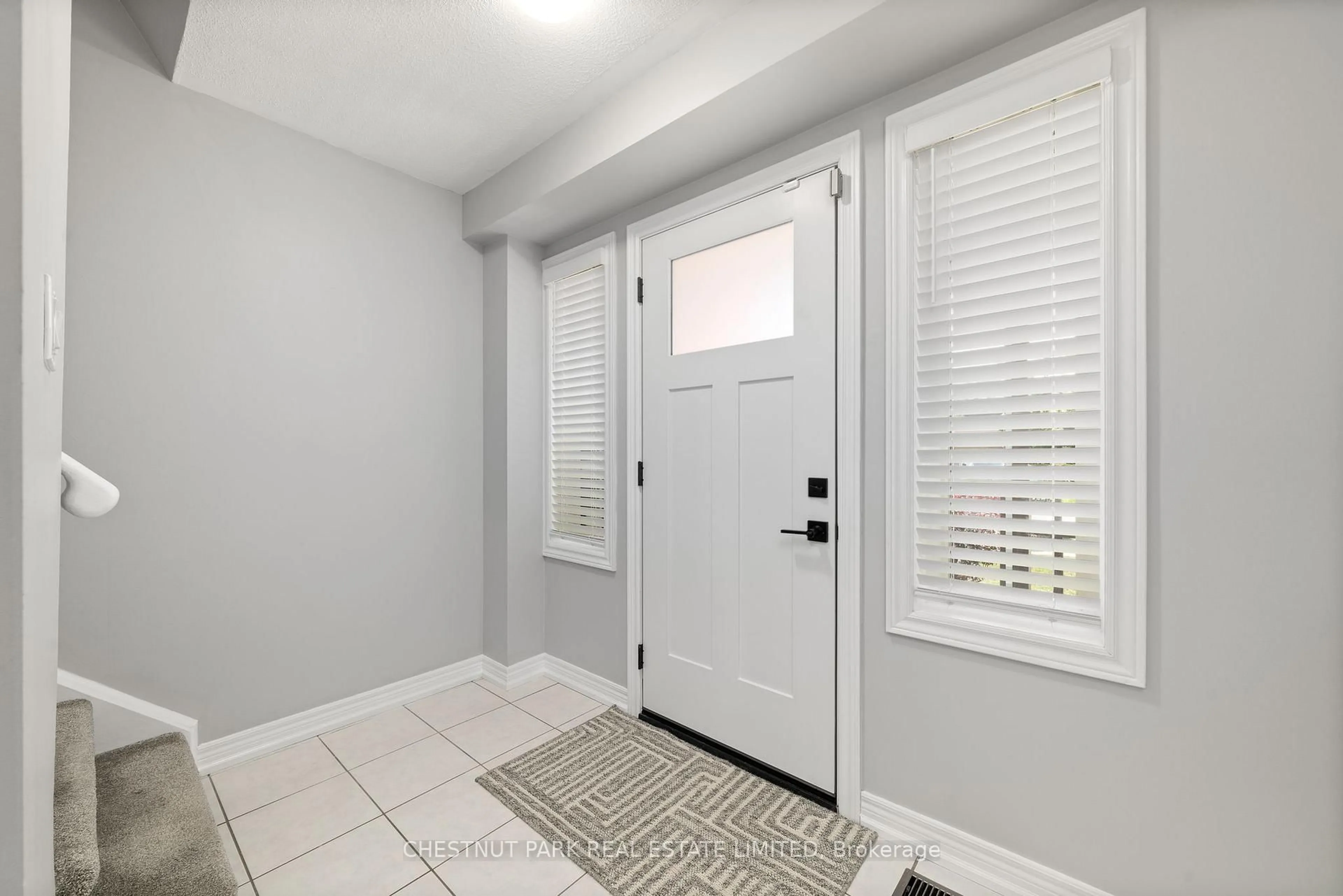 Indoor entryway for 4 Whitewater St, Whitby Ontario L1R 2S9