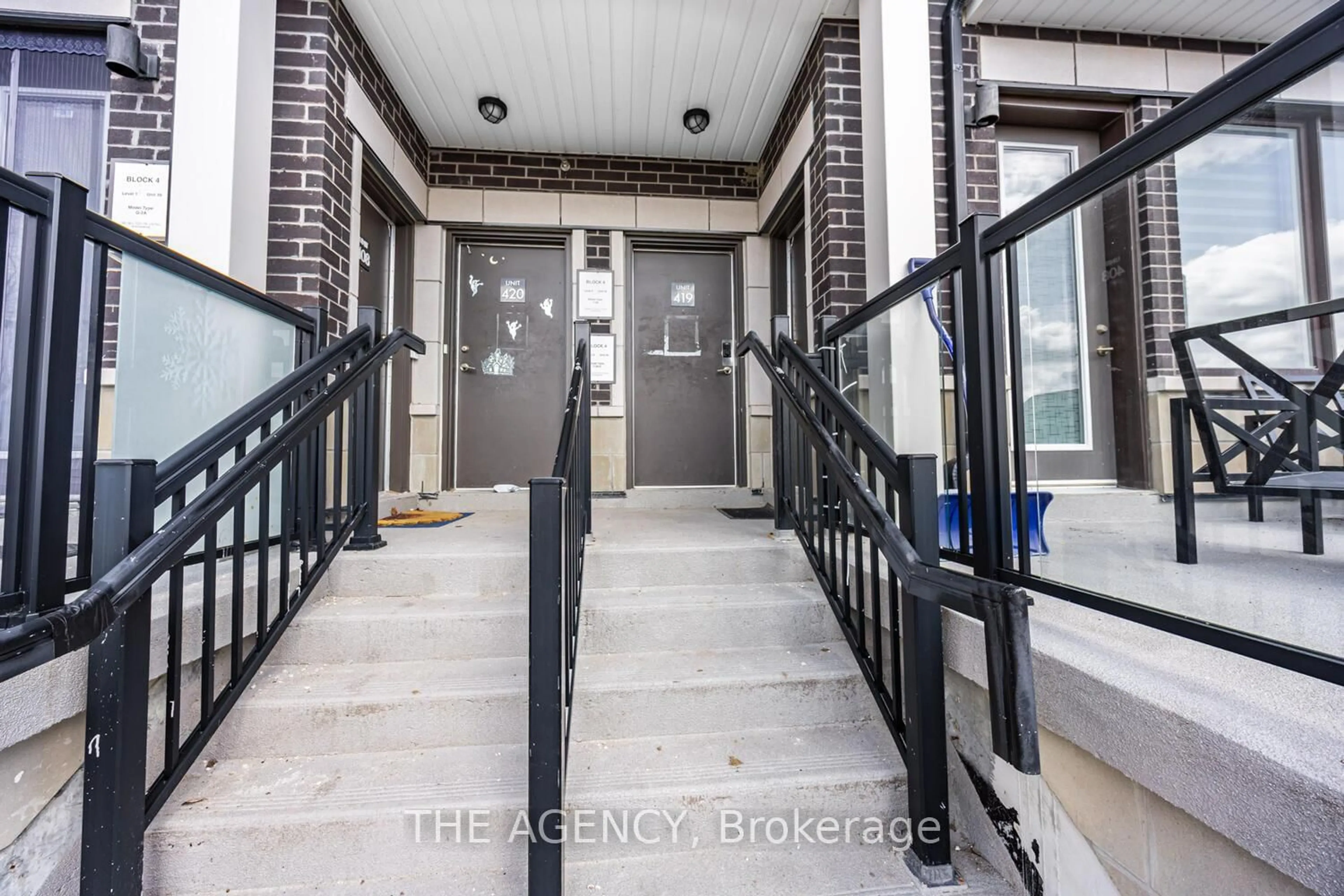 Indoor entryway for 1711 Pure Springs Blvd #419, Pickering Ontario L1X 0E3
