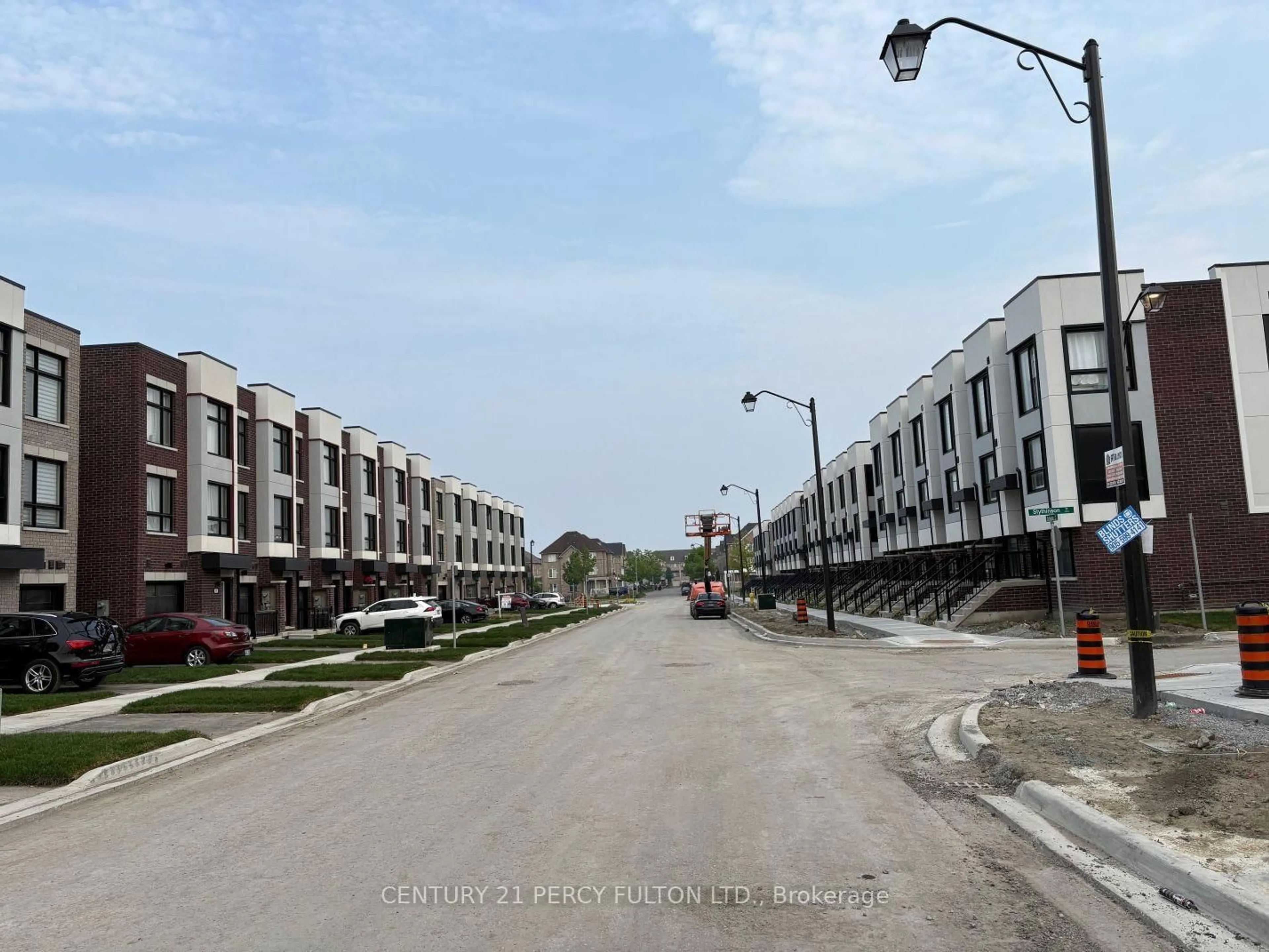Unknown for 17 Bateson St, Ajax Ontario L1S 7M3