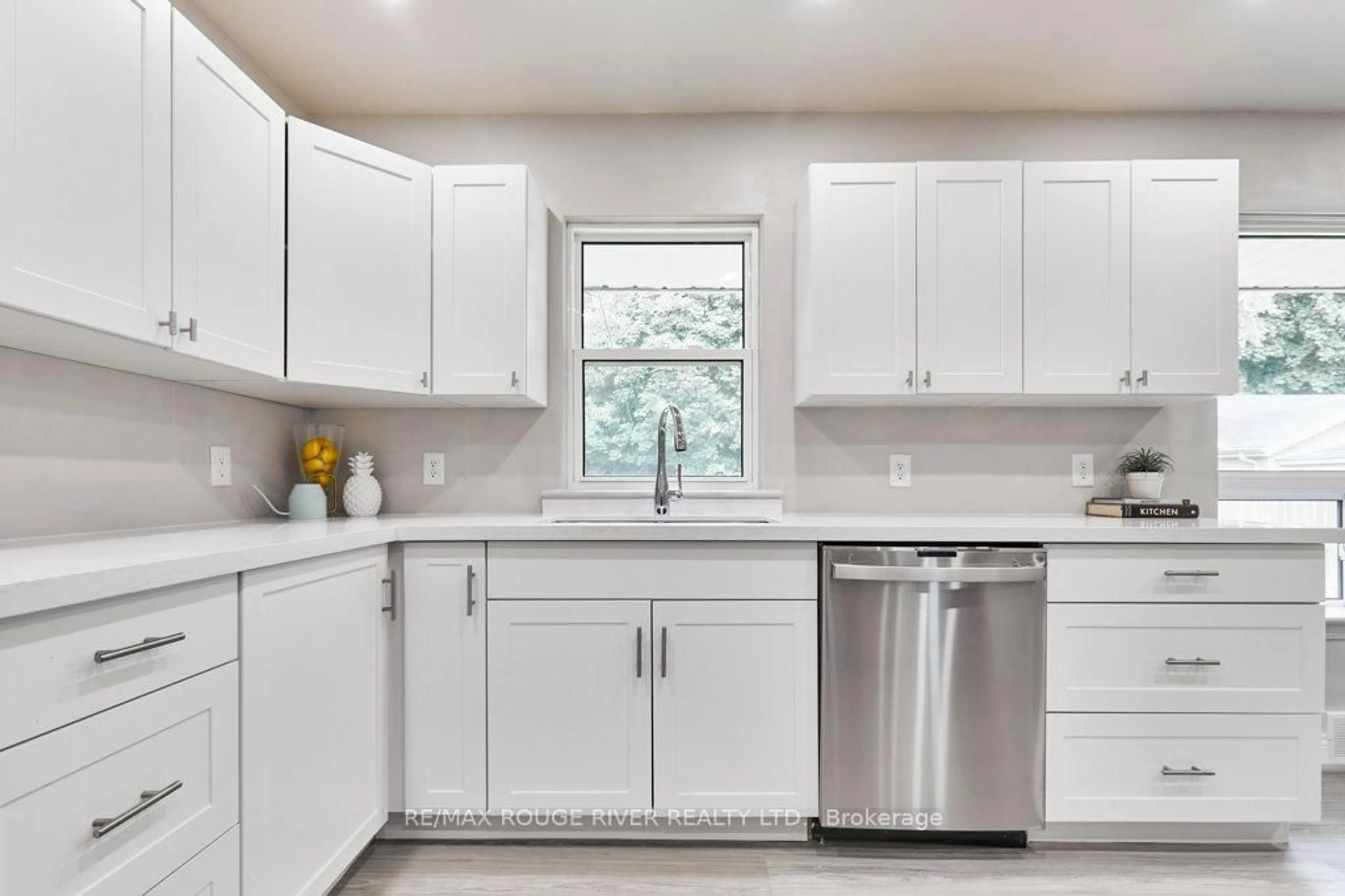 Contemporary kitchen, ceramic/tile floor for 786 Mary St, Oshawa Ontario L1G 5G3