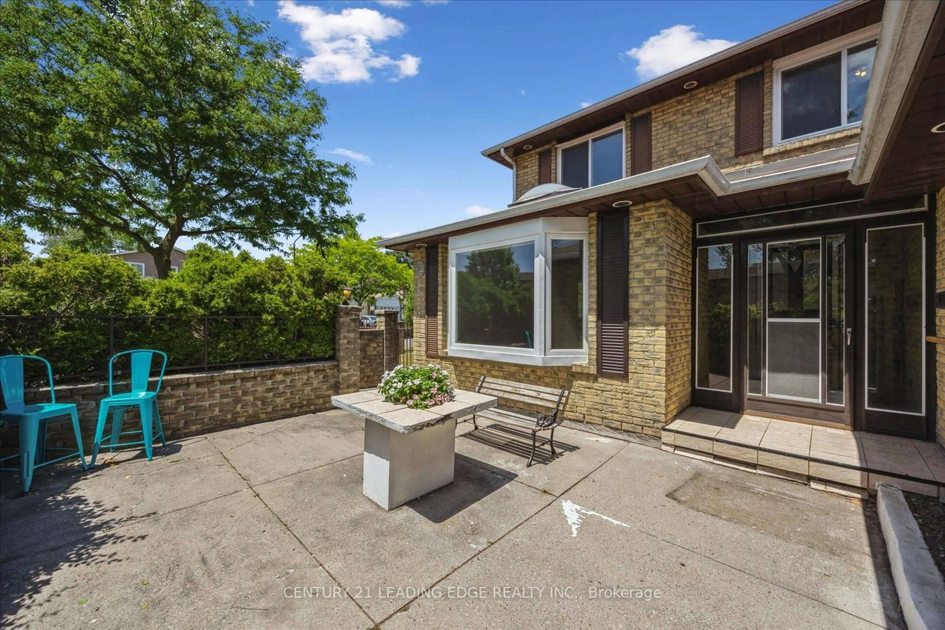 Patio, street for 49 Farmhill Crt, Toronto Ontario M1B 2M1