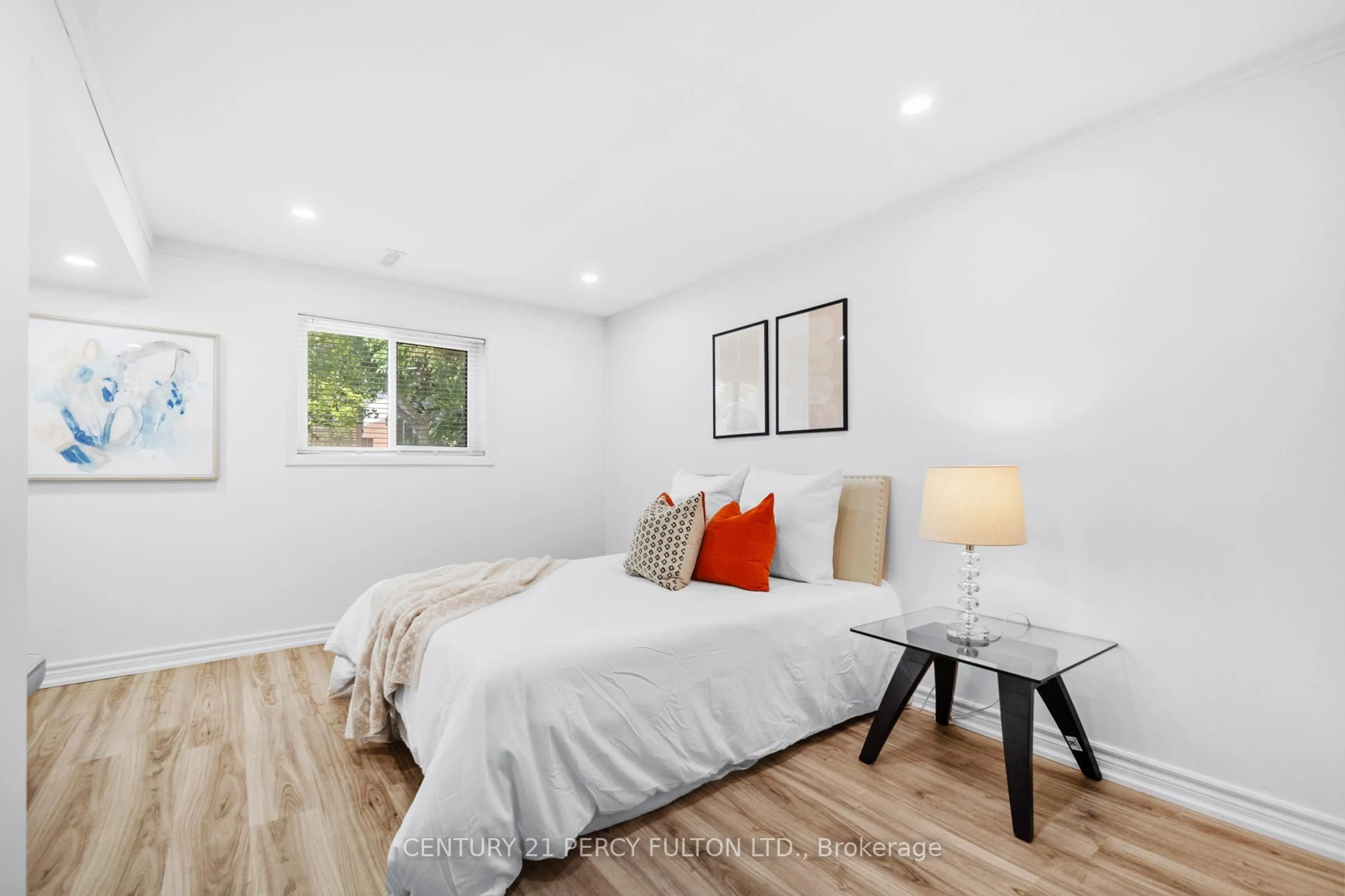 A pic of a room for 50 Chapais Cres, Toronto Ontario M1C 2C5