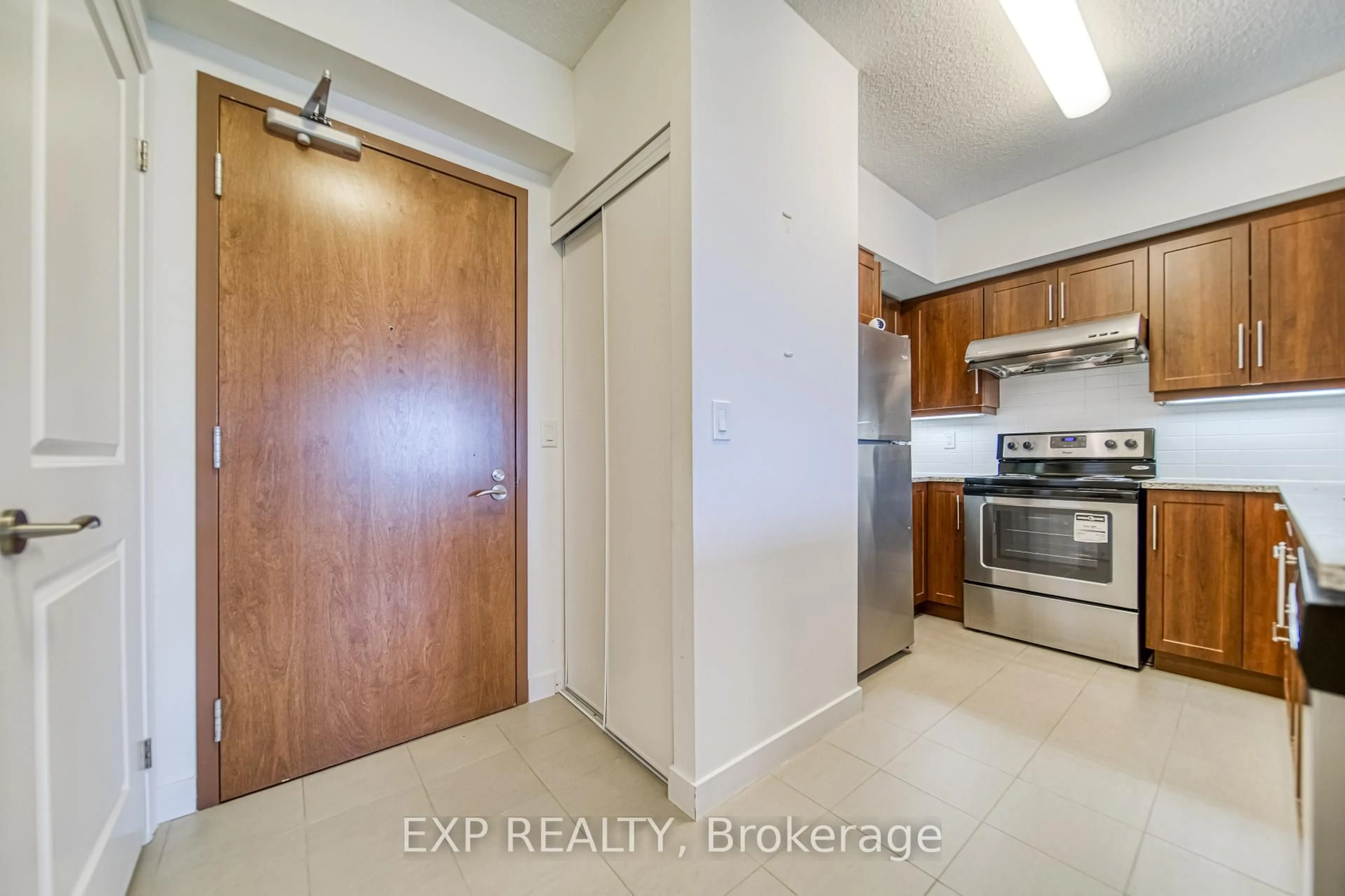 Standard kitchen, unknown for 1038 Mcnicoll Ave #707, Toronto Ontario M1W 0A4