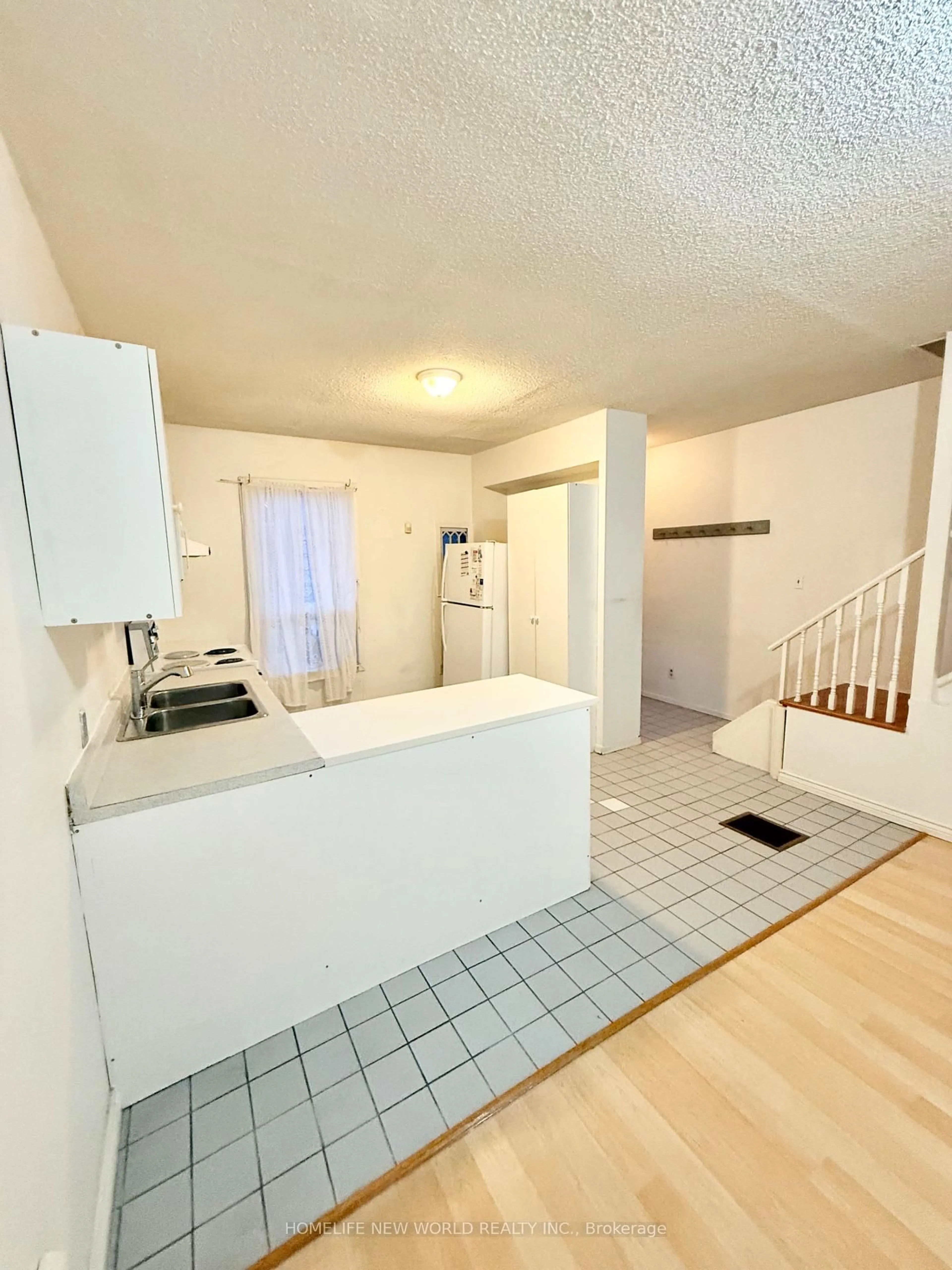 Standard kitchen, unknown for 288 Jones Ave, Toronto Ontario M4M 3A6
