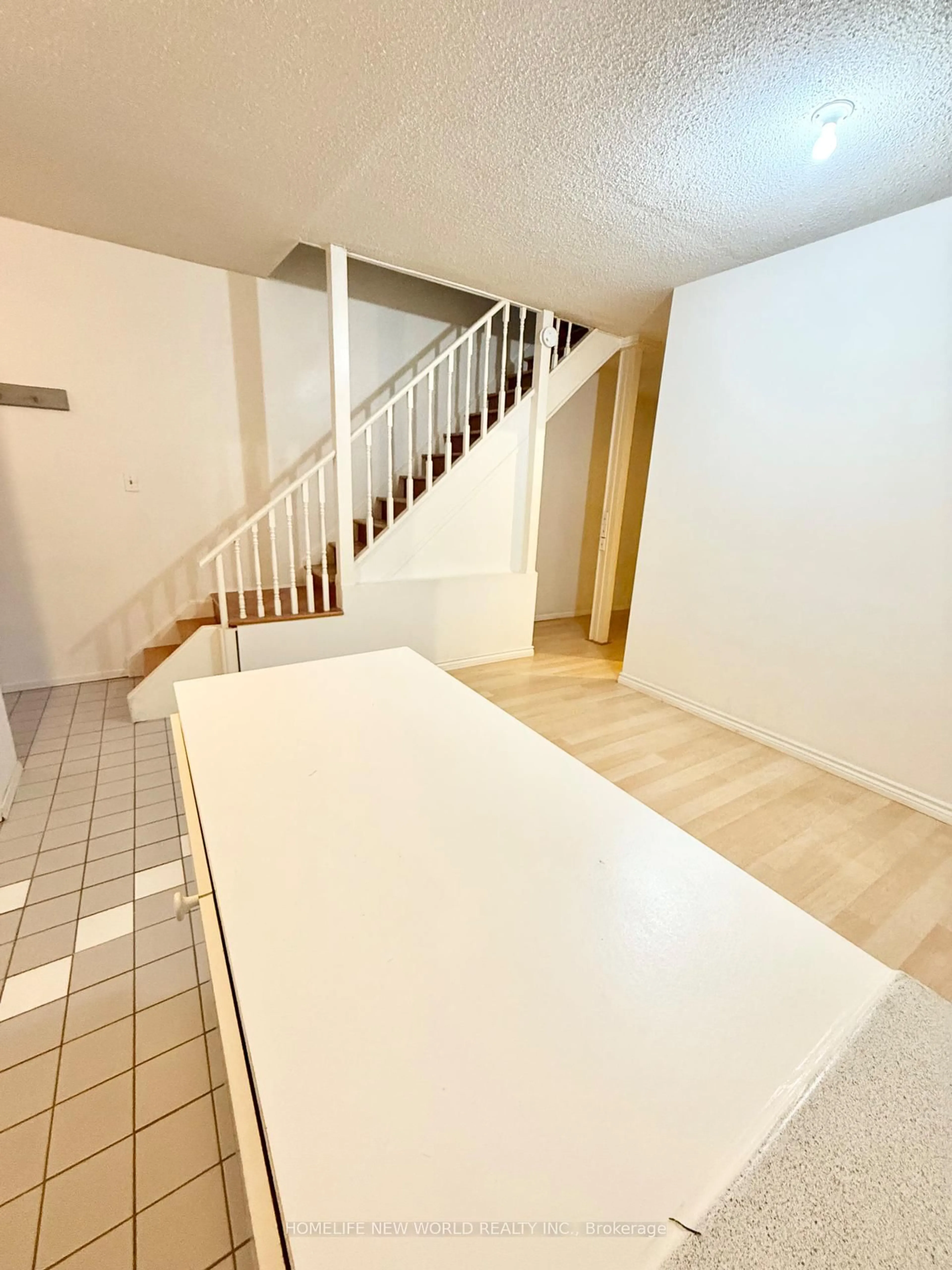Stairs for 288 Jones Ave, Toronto Ontario M4M 3A6