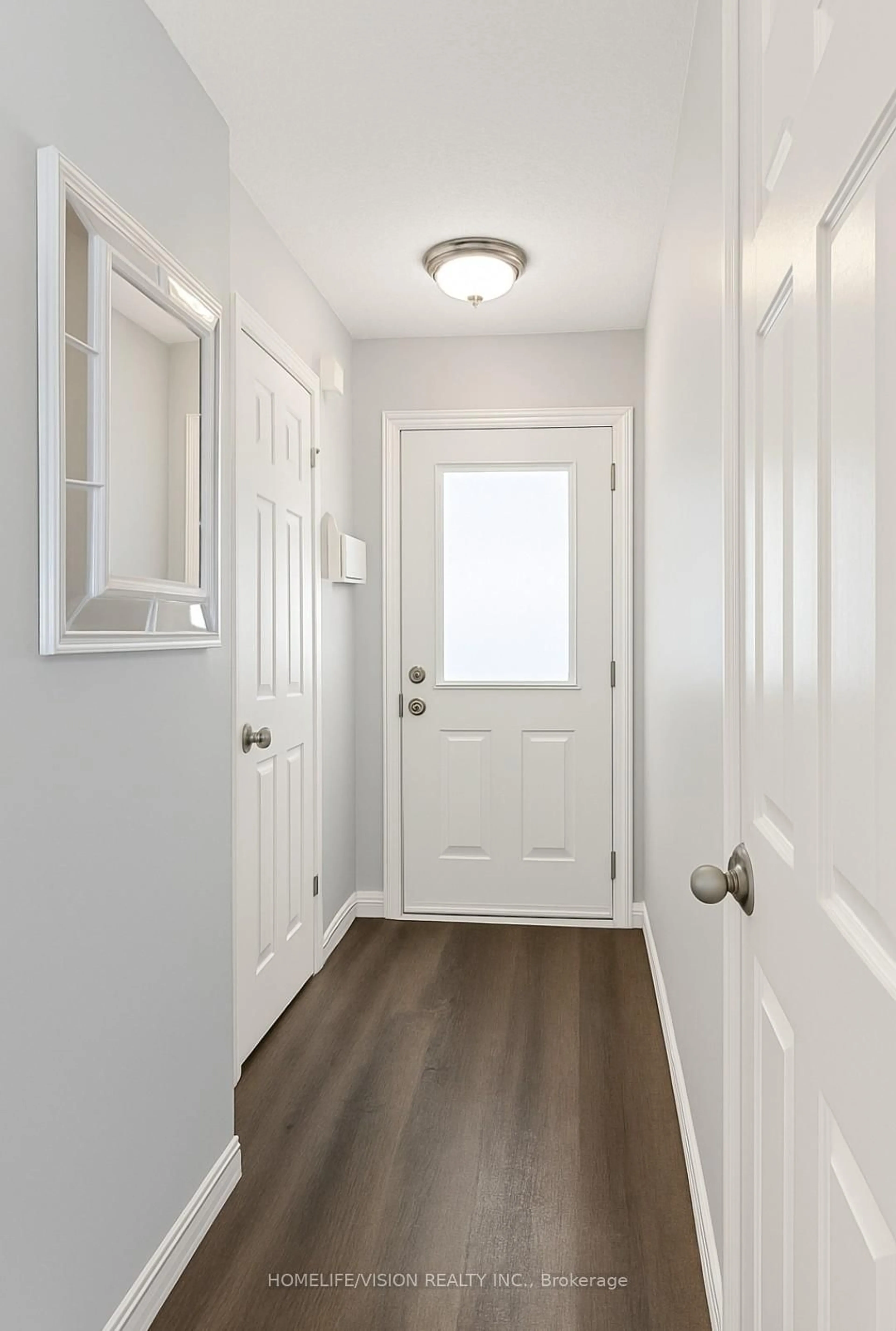 Indoor entryway for 700 Harmony Rd #46, Oshawa Ontario L1G 7R9
