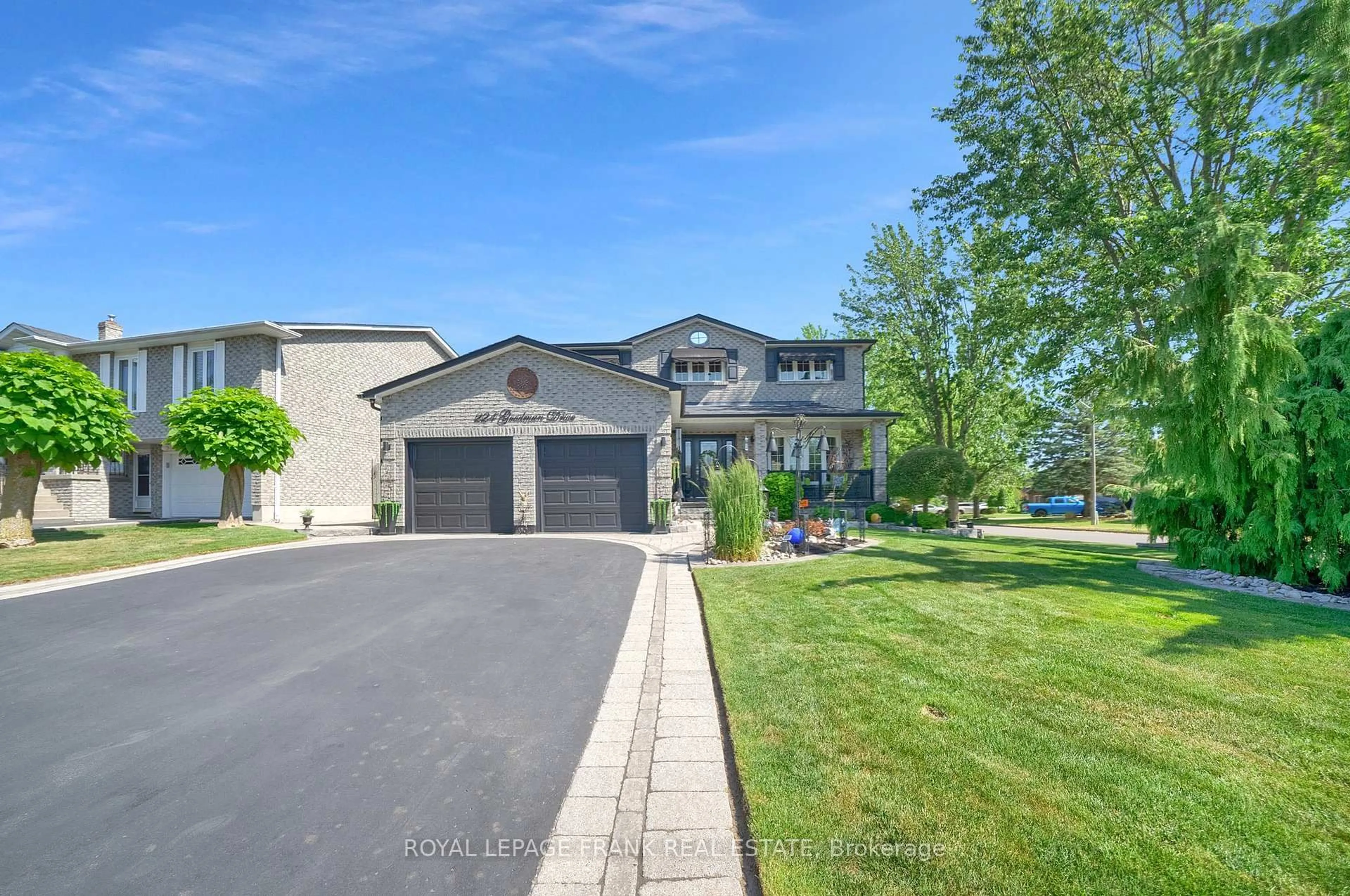 A pic from outside/outdoor area/front of a property/back of a property/a pic from drone, unknown for 224 Goodman Dr, Oshawa Ontario L1J 7V5