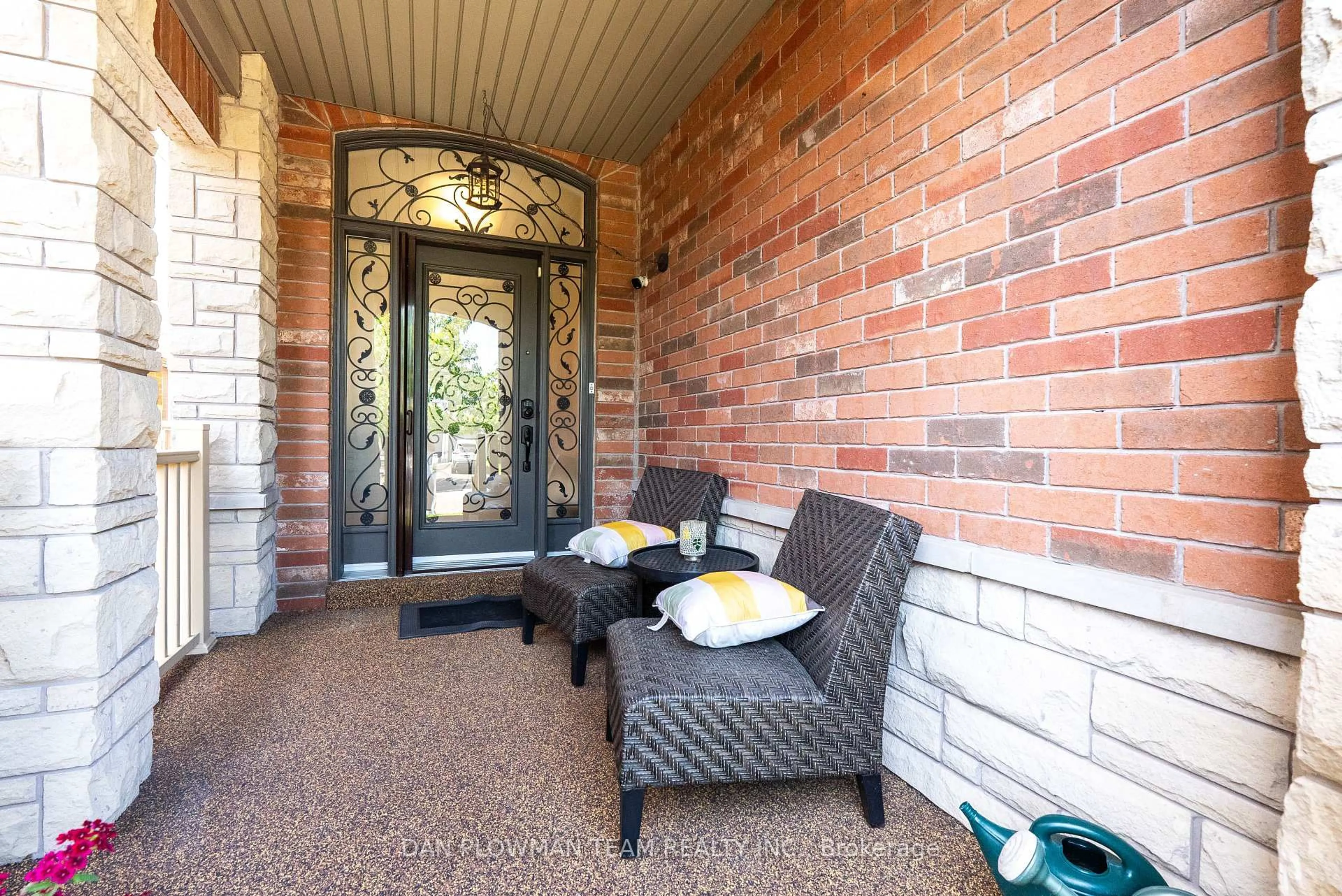Patio, street for 644 Blackwood Blvd, Oshawa Ontario L1K 0G7