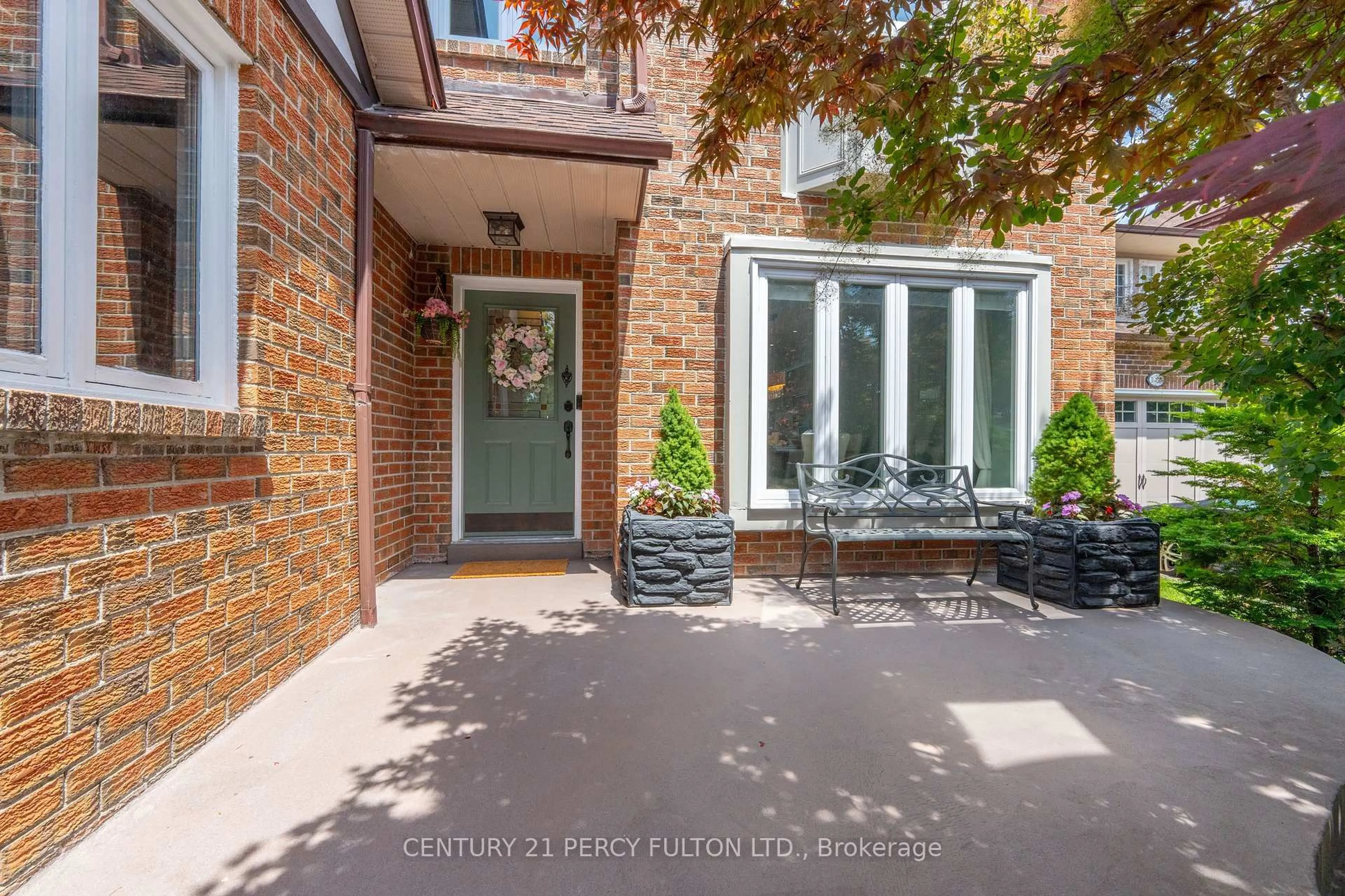 Home with brick exterior material, street for 1032 Rambleberry Ave, Pickering Ontario L1V 5X6