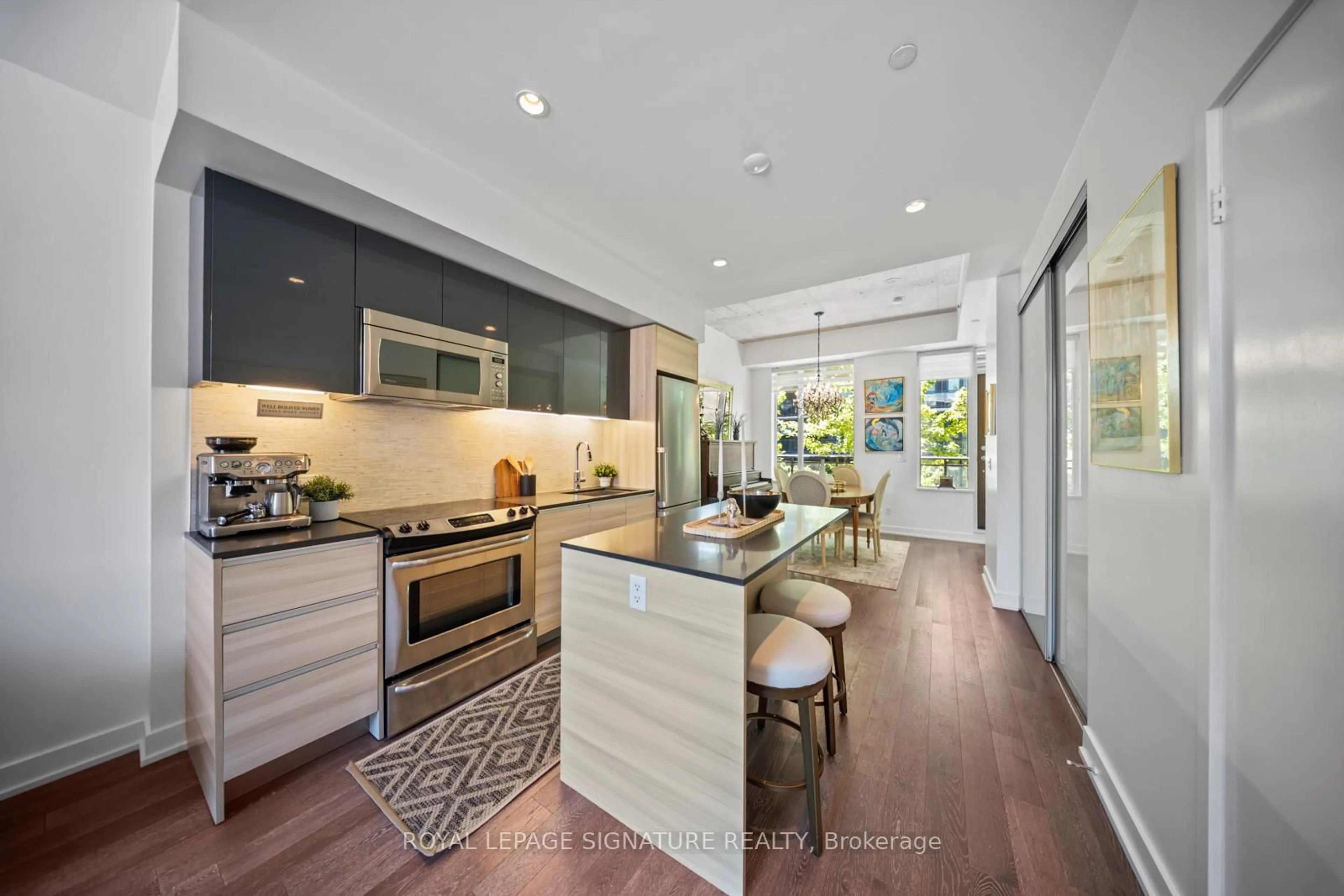 Open concept kitchen, ceramic/tile floor for 1190 Dundas St #331, Toronto Ontario M4M 0C5