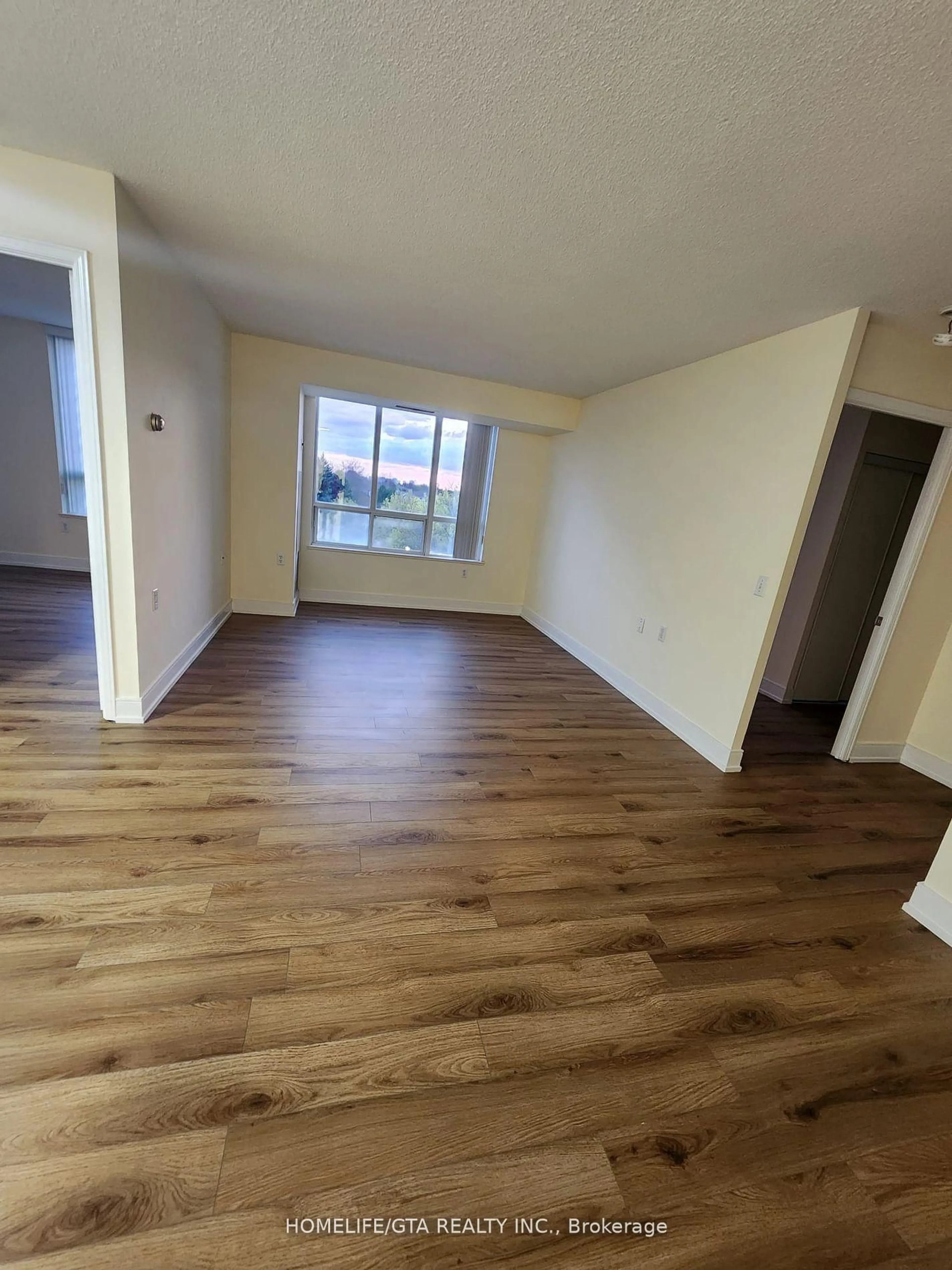 A pic of a room for 2628 Mccowan Rd #716, Toronto Ontario M1S 5J8