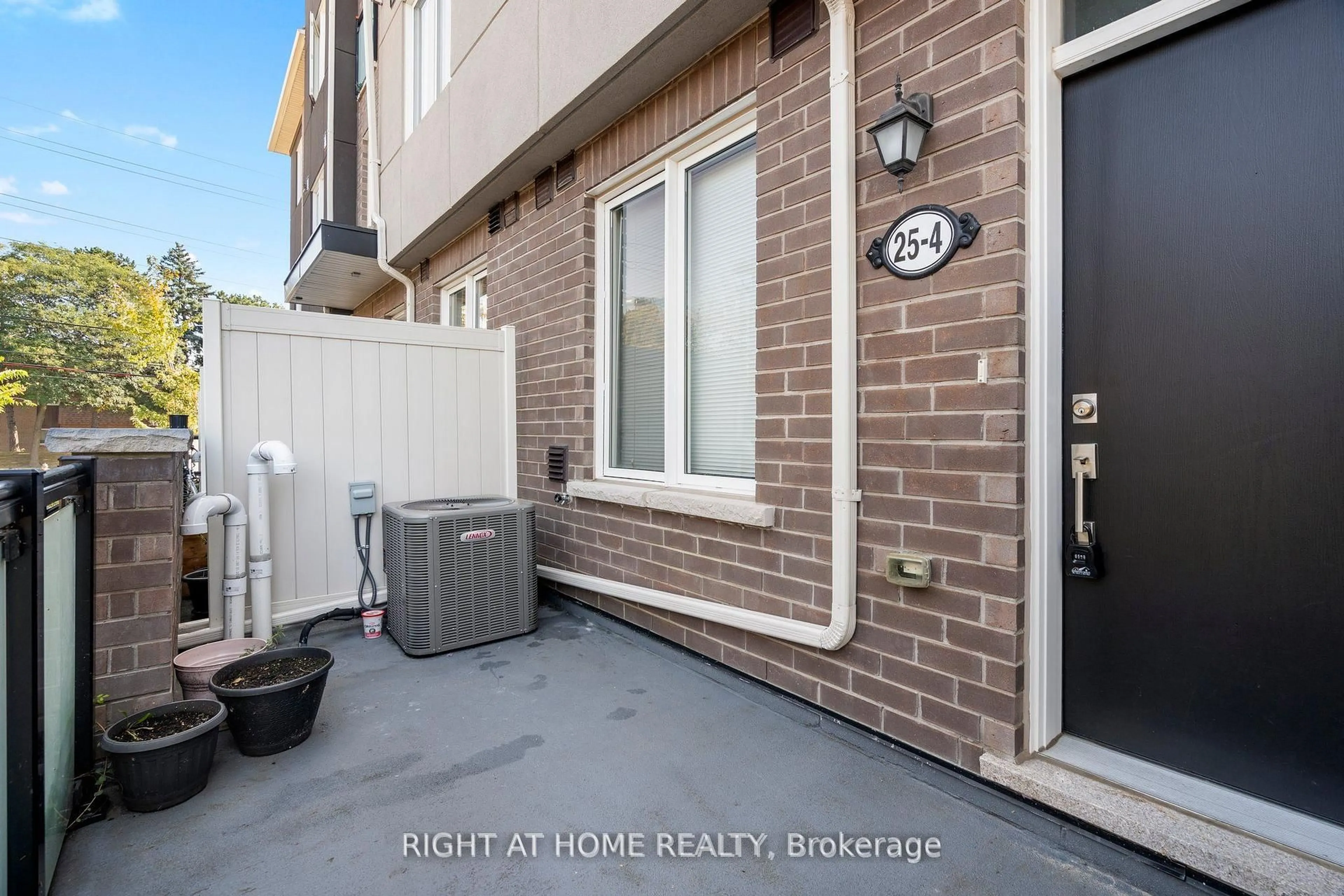 Unknown for 25 Heron Park Pl #4, Toronto Ontario M1E 0B8