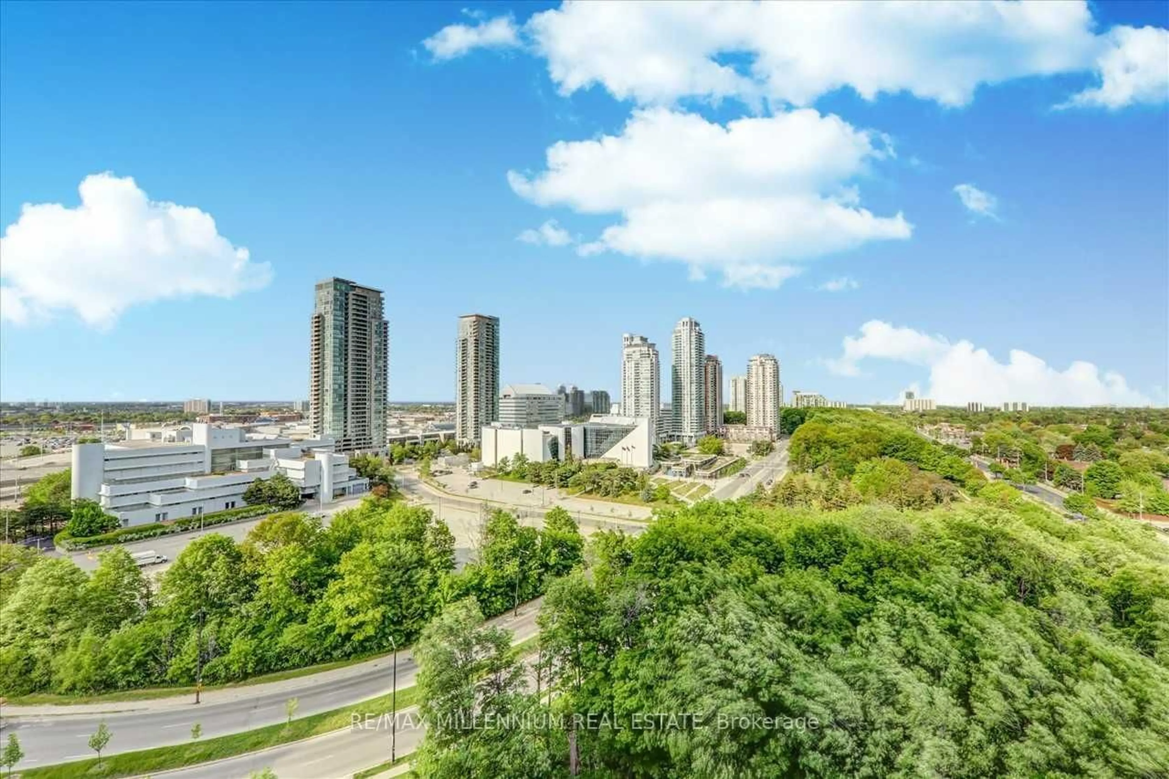 A pic from outside/outdoor area/front of a property/back of a property/a pic from drone, city buildings view from balcony for 125 Omni Dr #1929, Toronto Ontario M1P 5A9