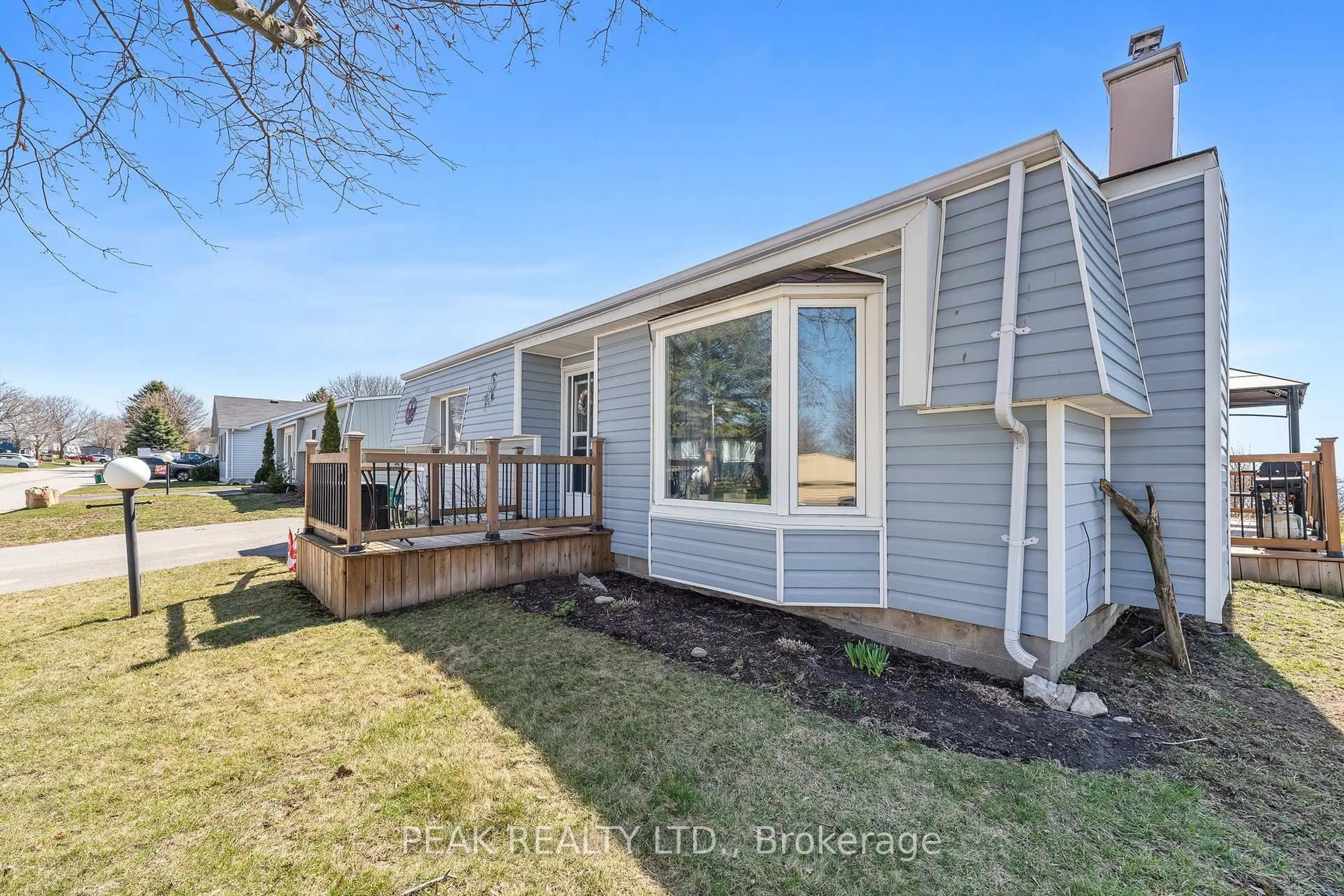 Home with vinyl exterior material, unknown for 71 Bluffs Rd, Clarington Ontario L1B 1A6