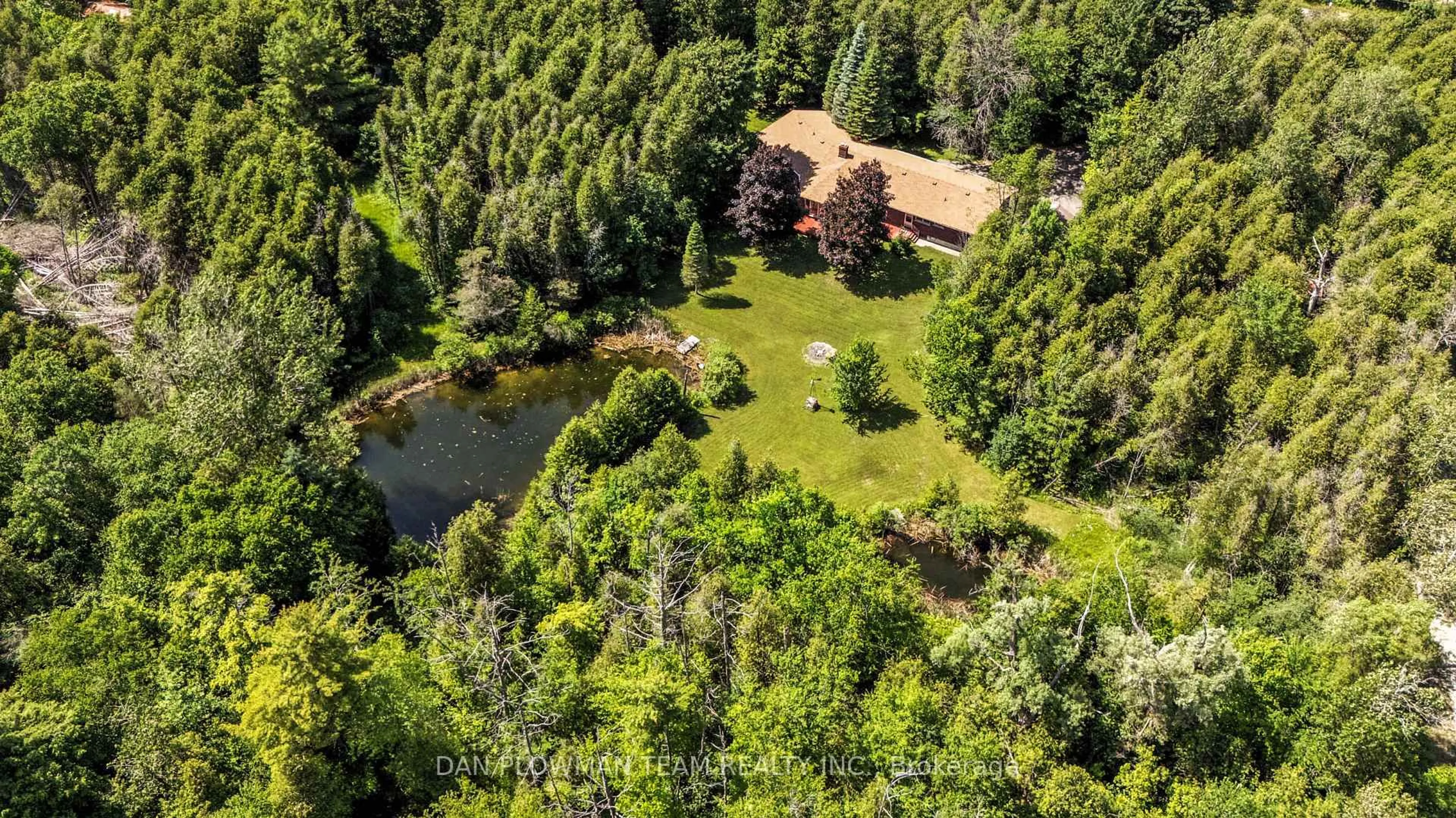 A pic from outside/outdoor area/front of a property/back of a property/a pic from drone, forest/trees view for 2747 Concession Rd 6 Rd, Clarington Ontario L1C 5V6