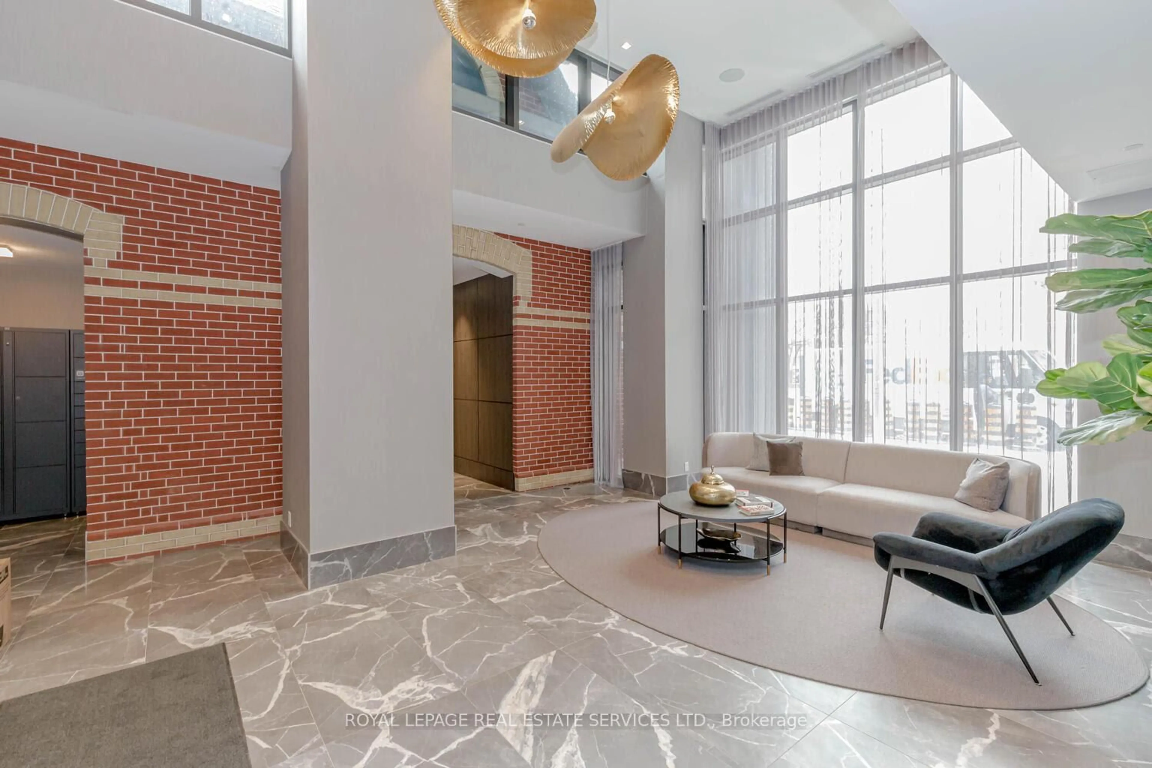 Lobby for 286 Main St #2604, Toronto Ontario M4C 0B3