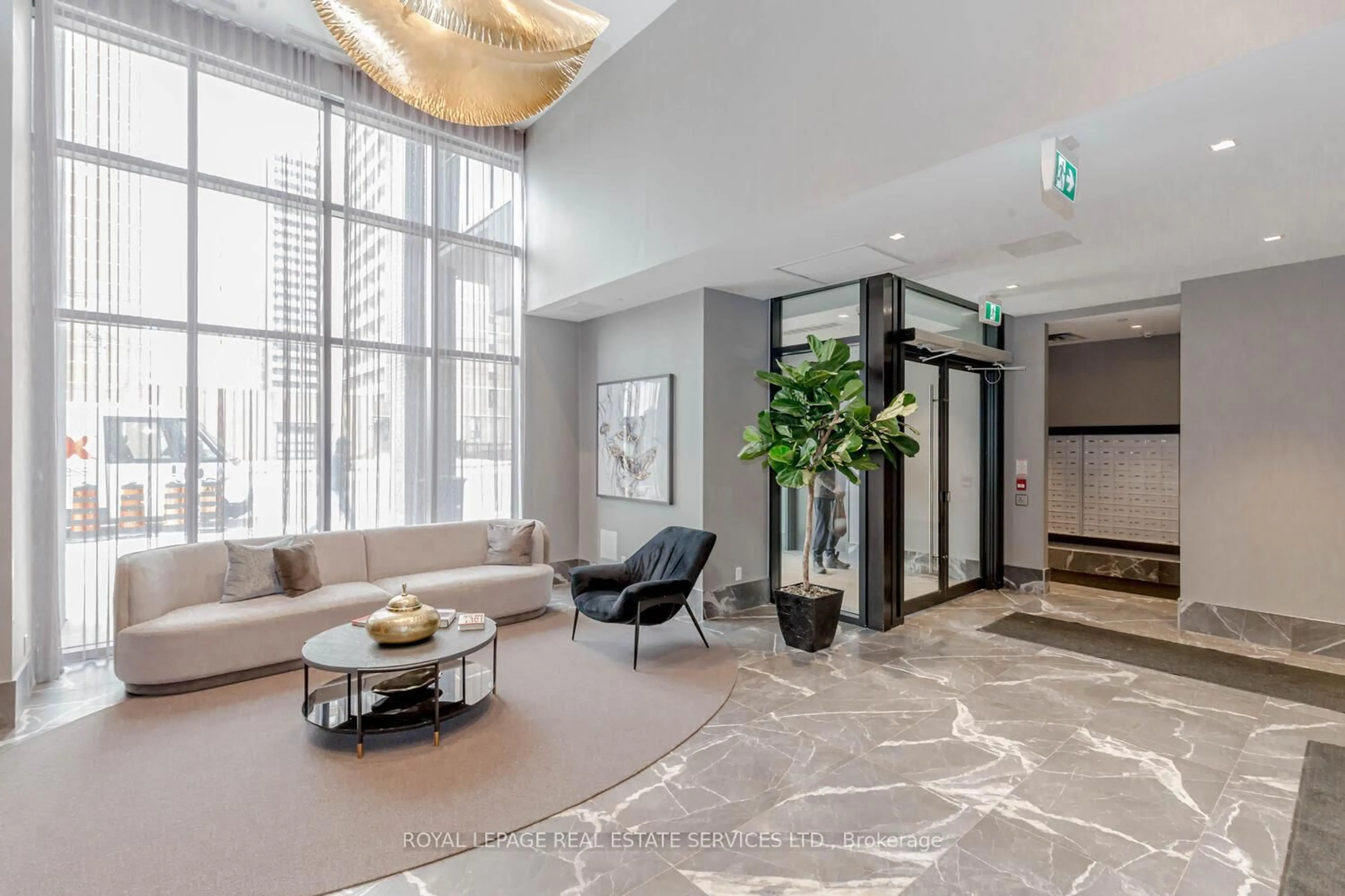 Lobby for 286 Main St #2604, Toronto Ontario M4C 0B3