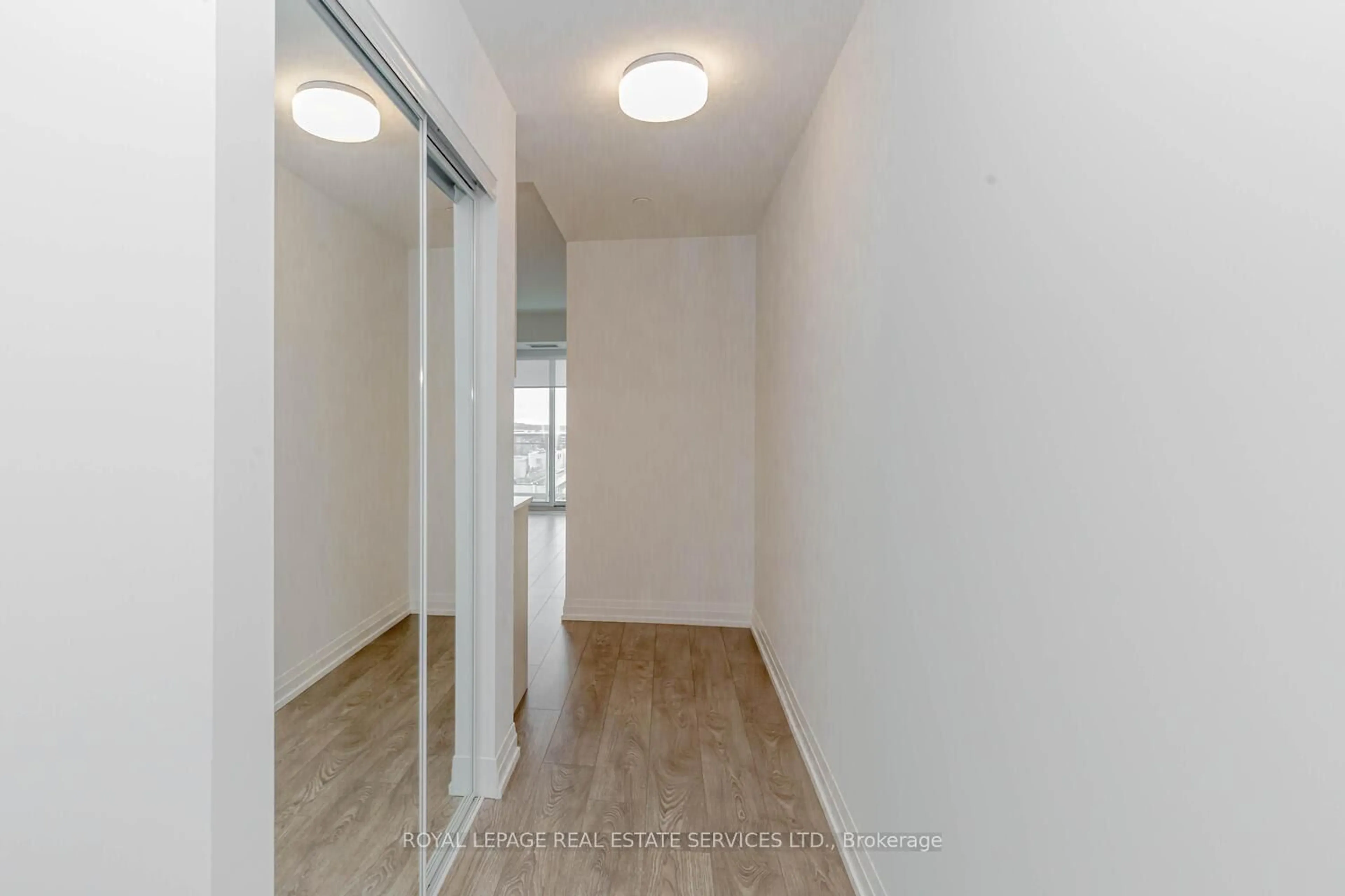 Indoor entryway for 286 Main St #2604, Toronto Ontario M4C 0B3