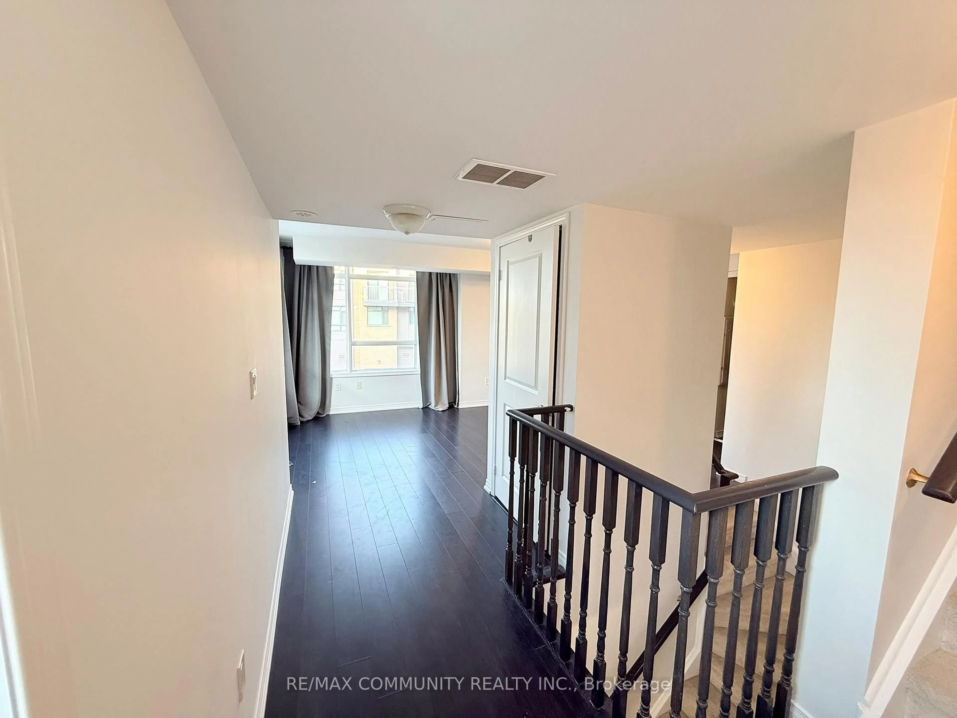 A pic of a room for 80 Orchid Place Dr #311, Toronto Ontario M1B 0C4