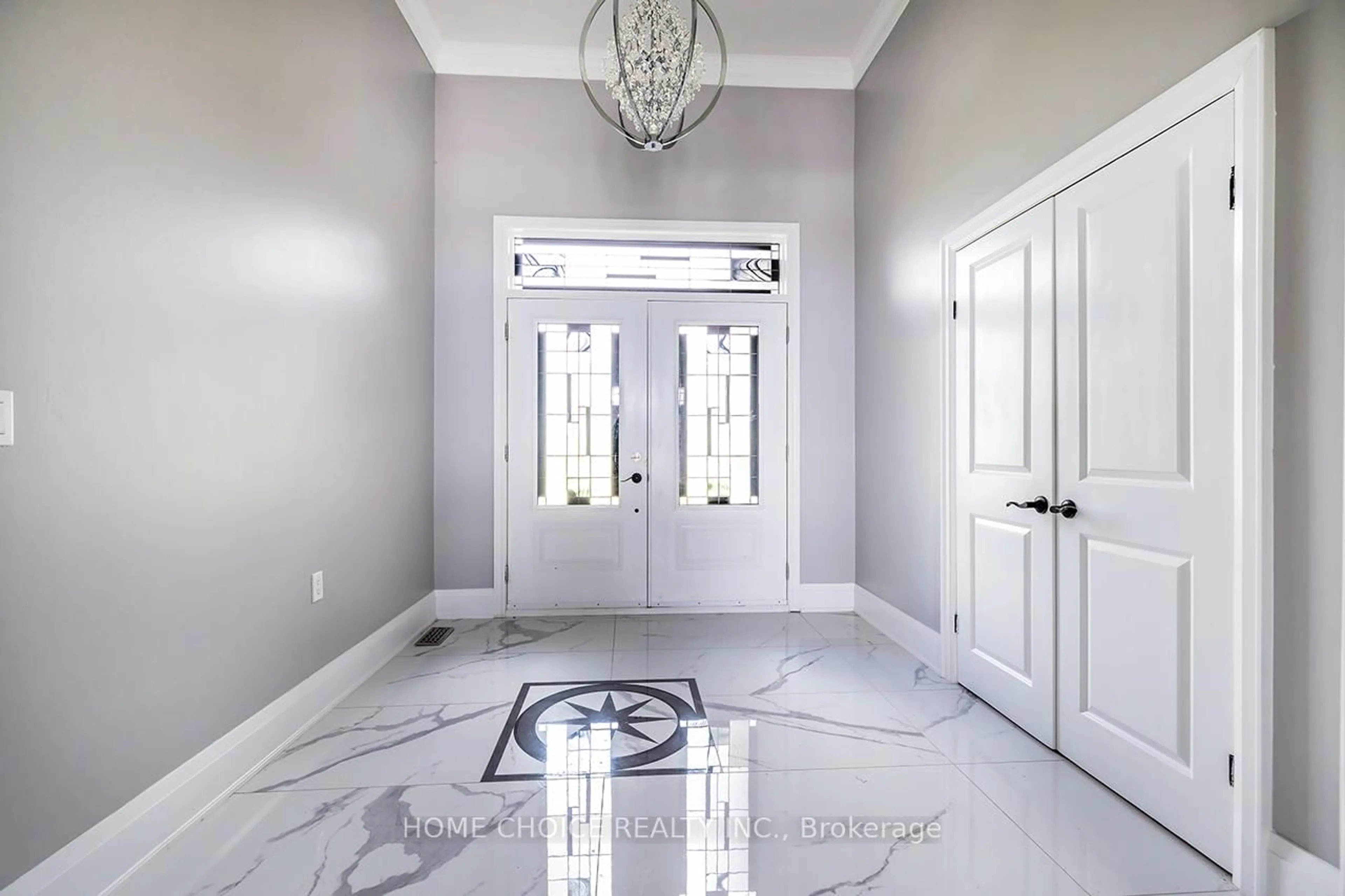 Indoor entryway for 961 Coates Rd, Oshawa Ontario L1H 7K4