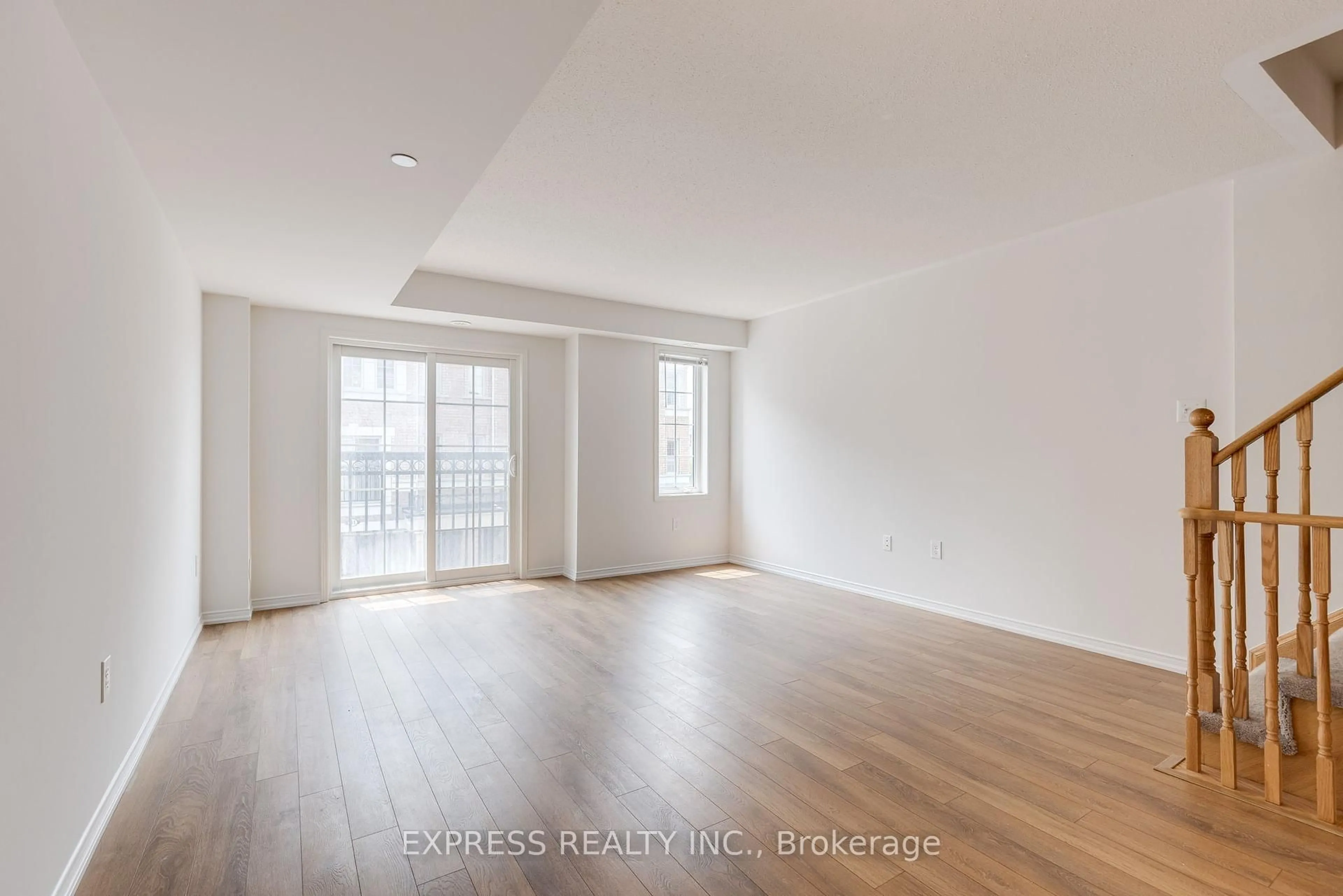 A pic of a room for 36 Pony Path, Oshawa Ontario L1L 0L1