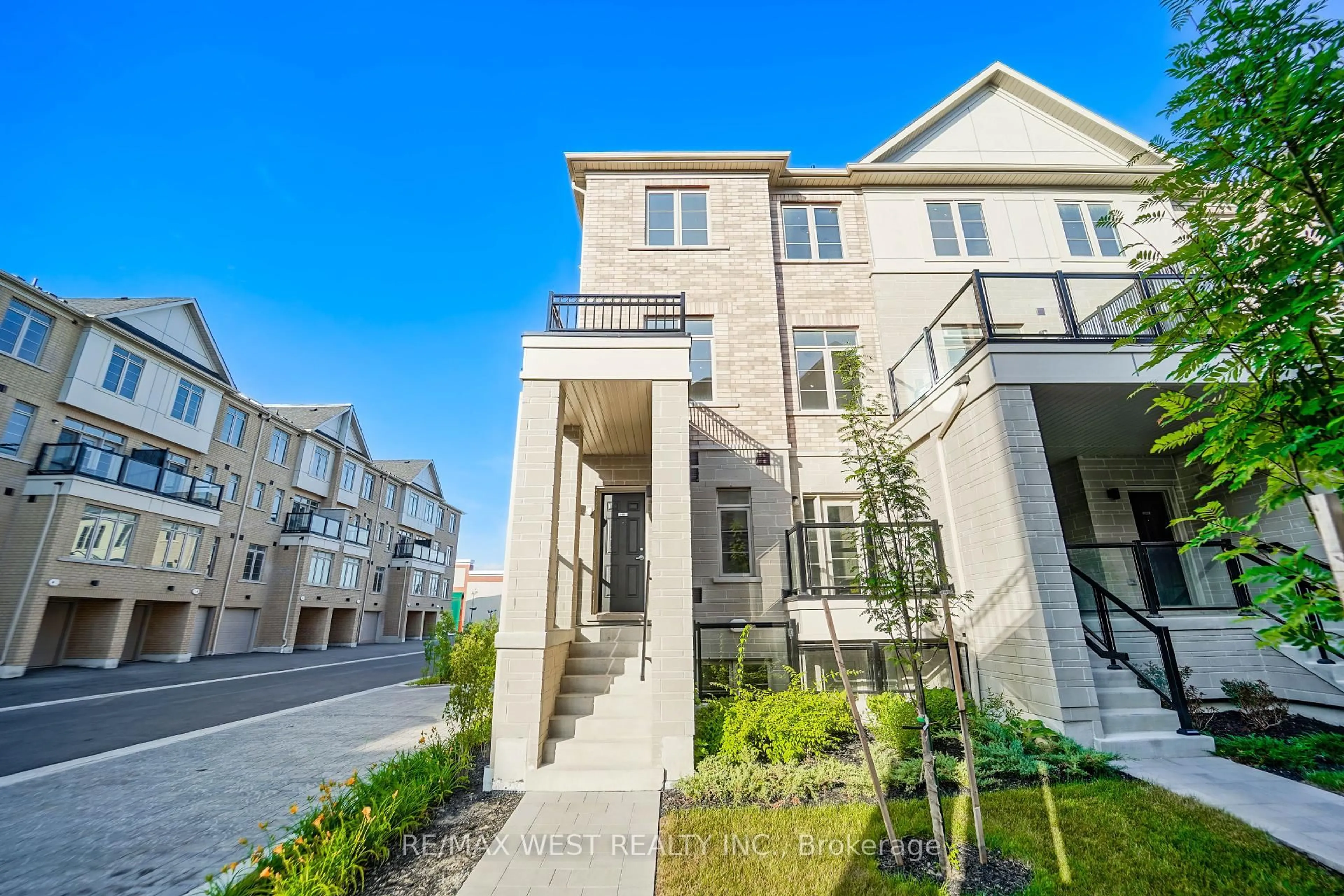 Unknown for 1655 Palmers Sawmill Rd #1001, Pickering Ontario L1X 0R3