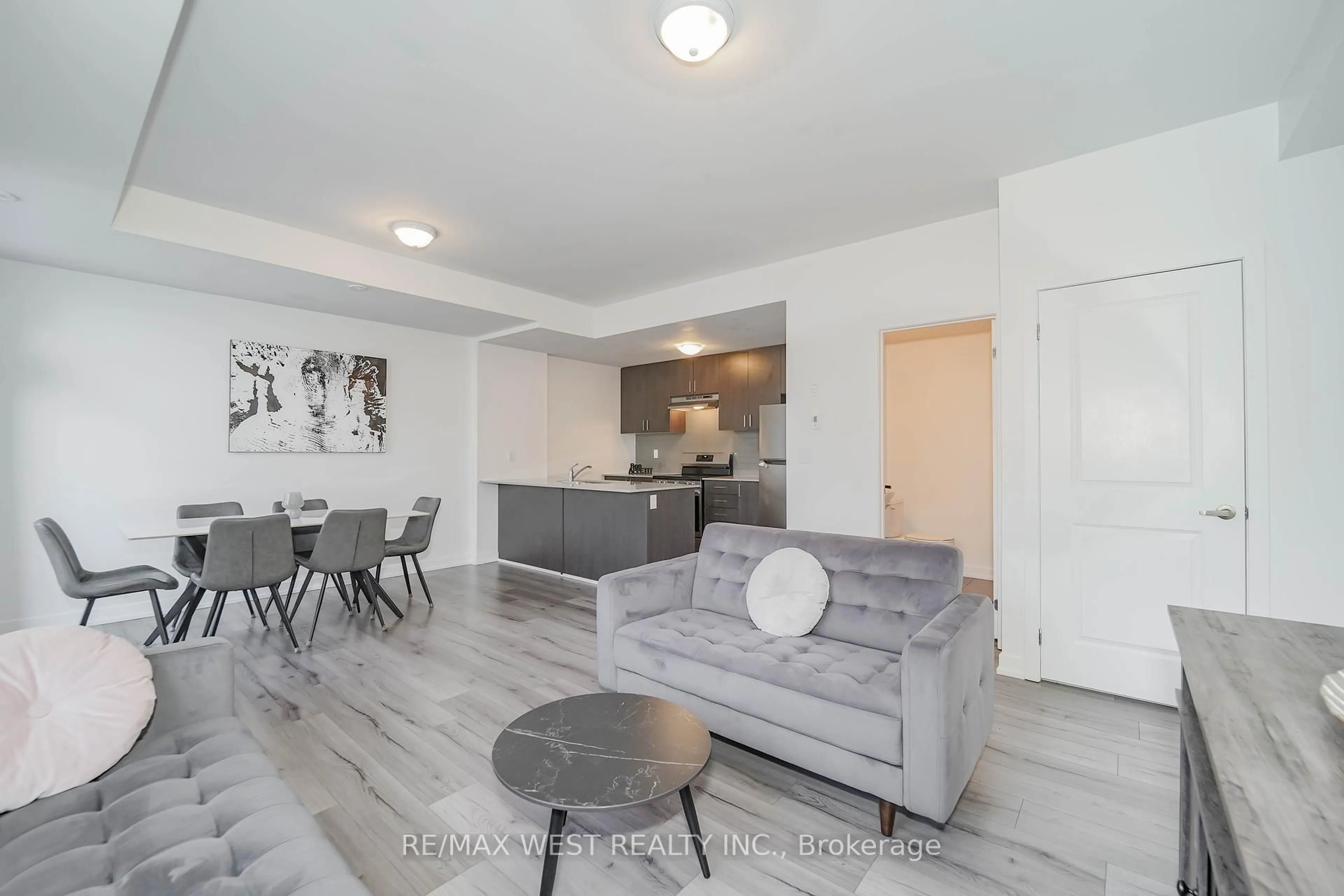 Living room with furniture, unknown for 1655 Palmers Sawmill Rd #1001, Pickering Ontario L1X 0R3